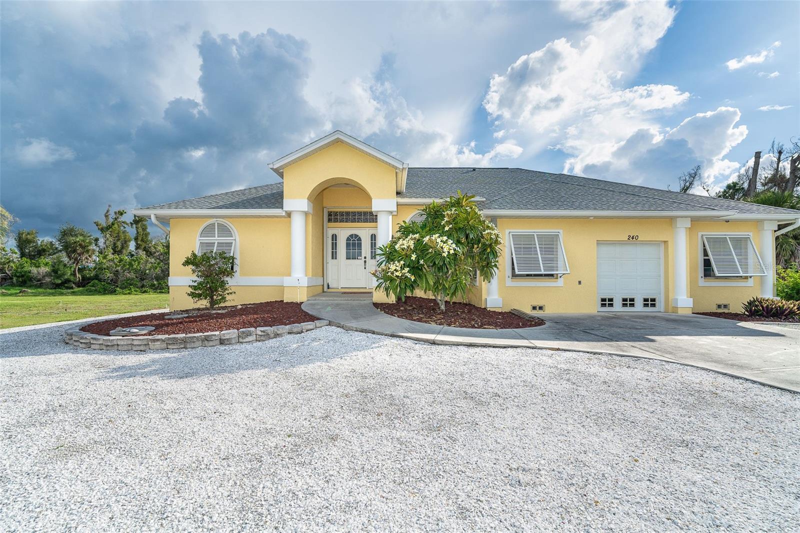 240 SPANIARDS RD, PLACIDA, FL, 33946