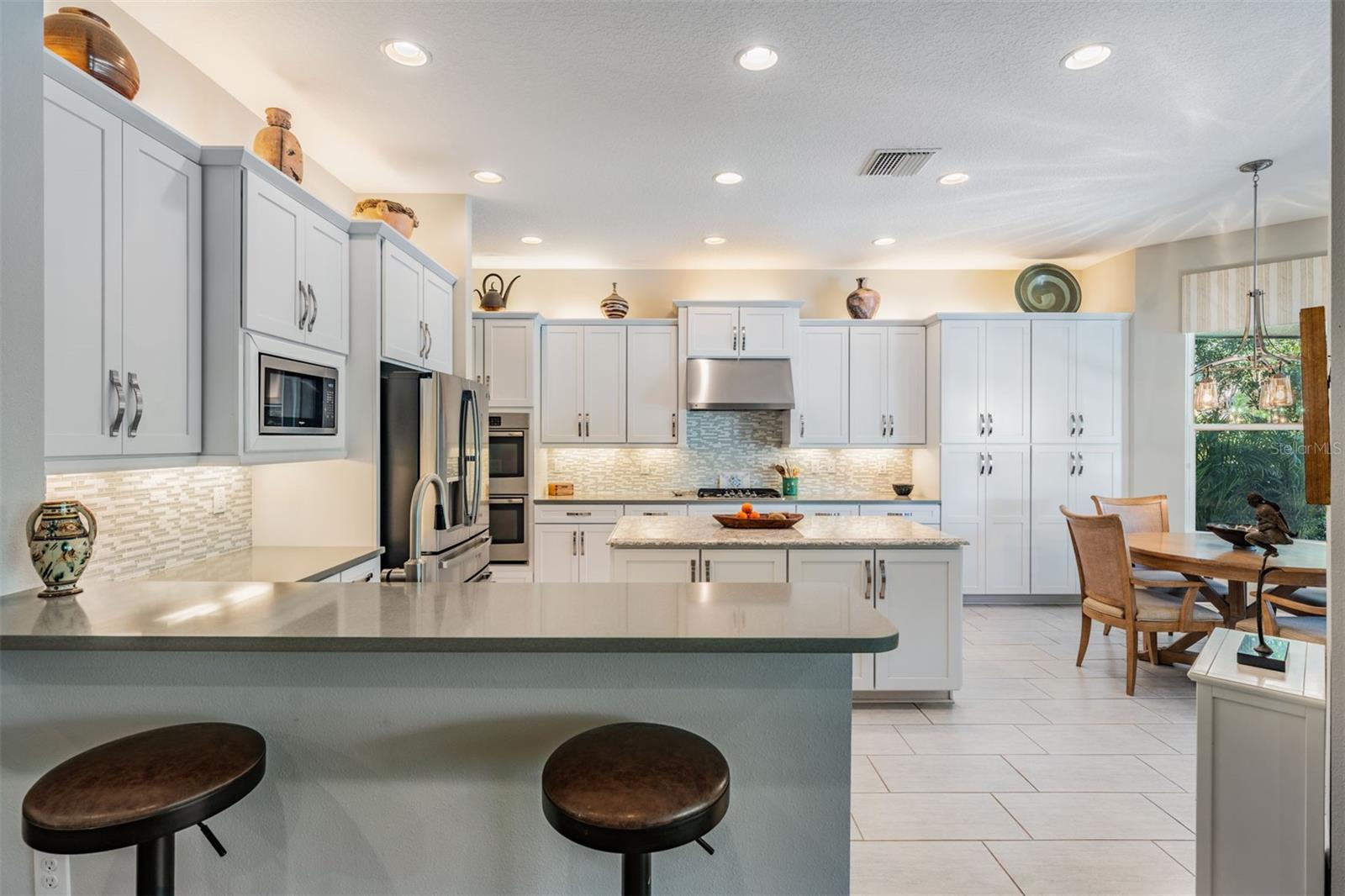 2468 COCO PALM CIR, WESLEY CHAPEL, FL, 33543