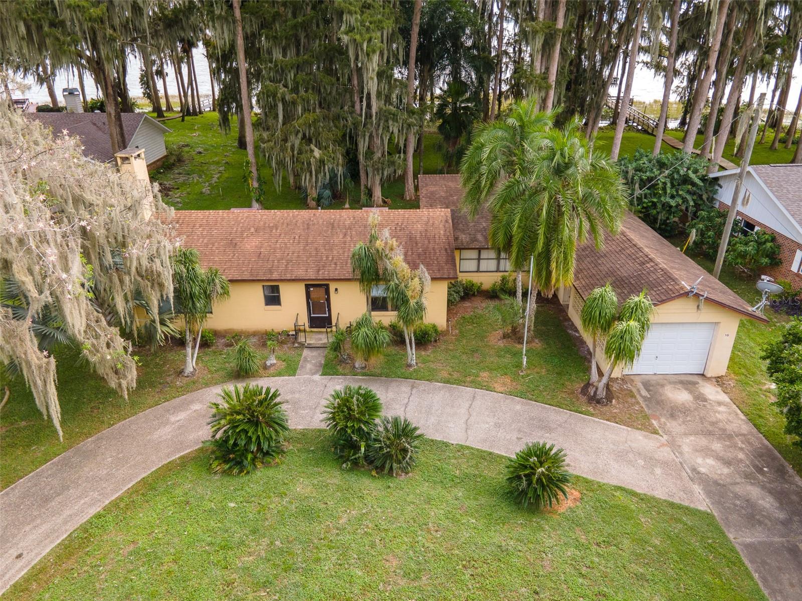16 CYPRESS DR, EUSTIS, FL, 32726