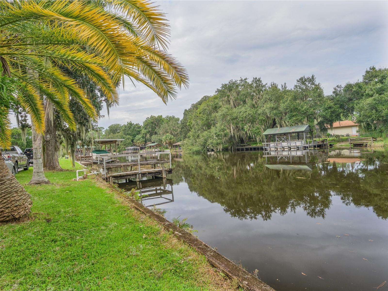 16 CYPRESS DR, EUSTIS, FL, 32726