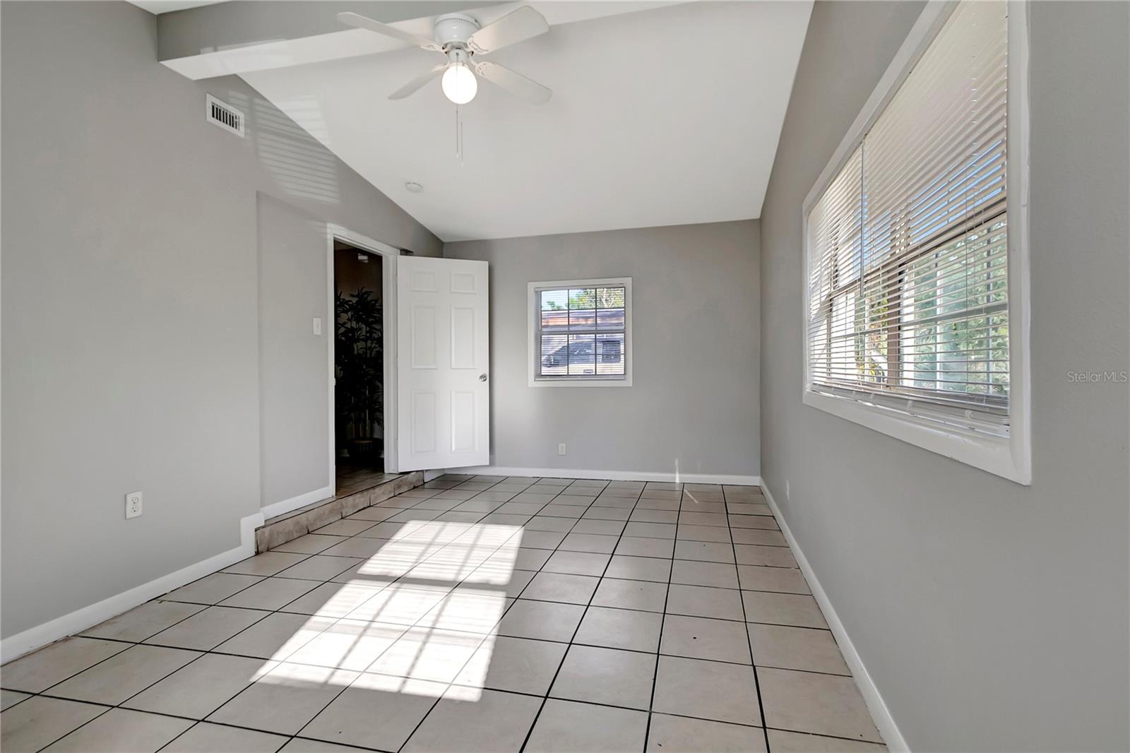 3804 E 32ND AVE, TAMPA, FL, 33610
