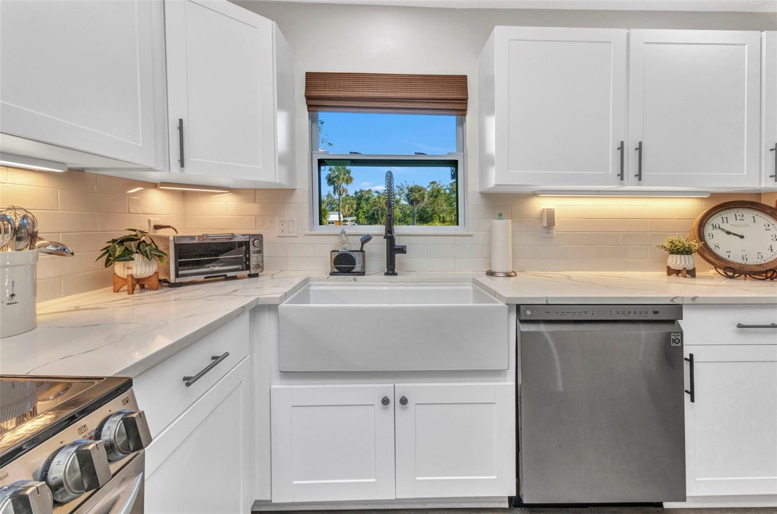 14760 CONWAY RD, PORT CHARLOTTE, FL, 33981