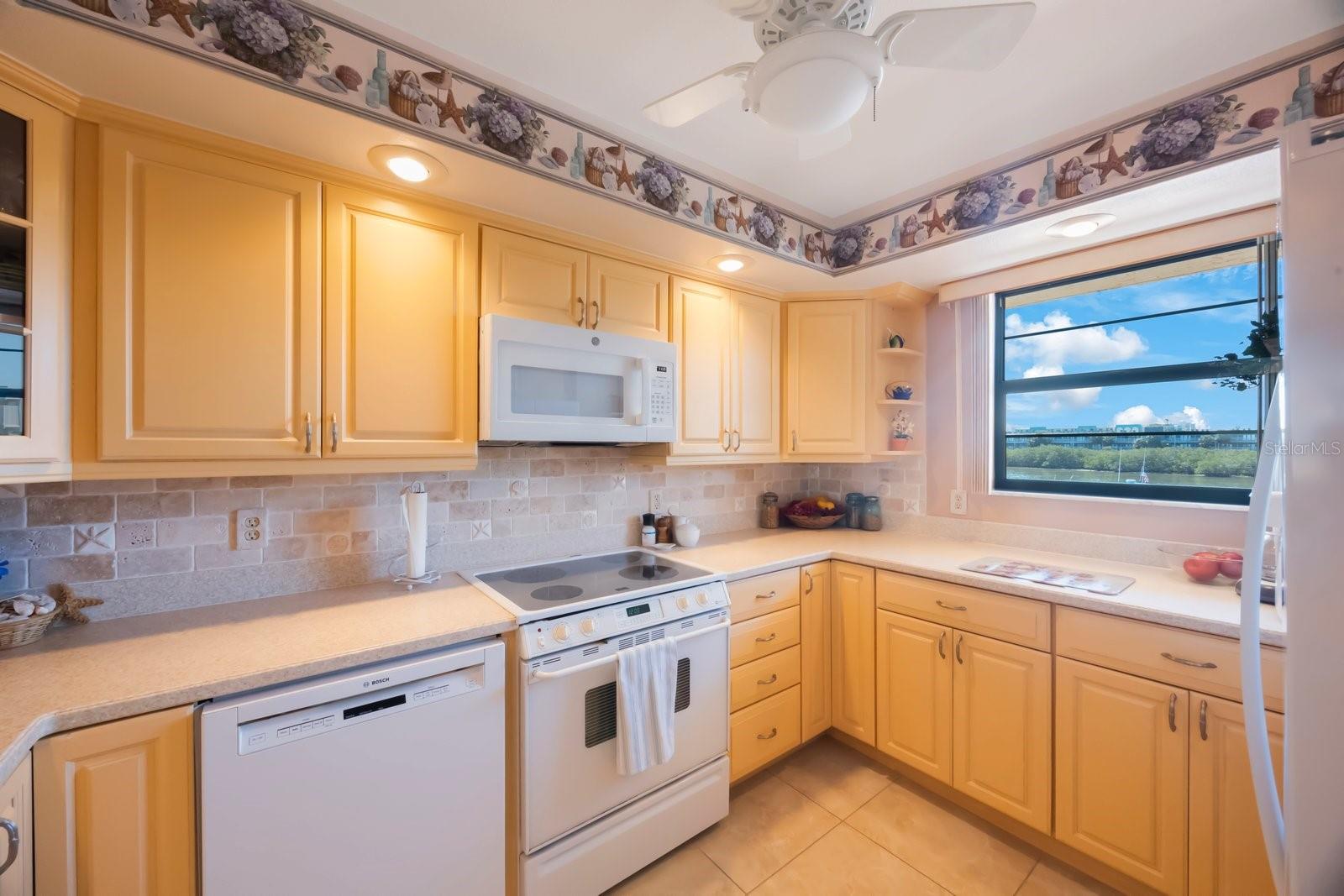 19701 GULF BLVD #231, INDIAN SHORES, FL, 33785