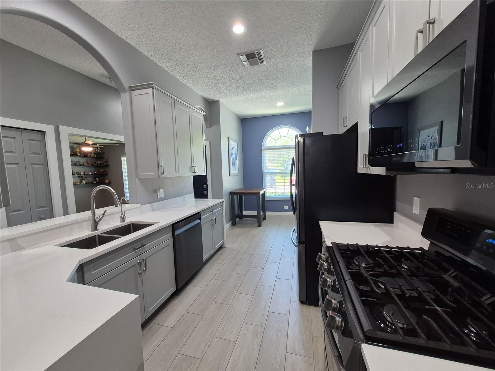 29123 CROSSLAND DR, WESLEY CHAPEL, FL, 33543