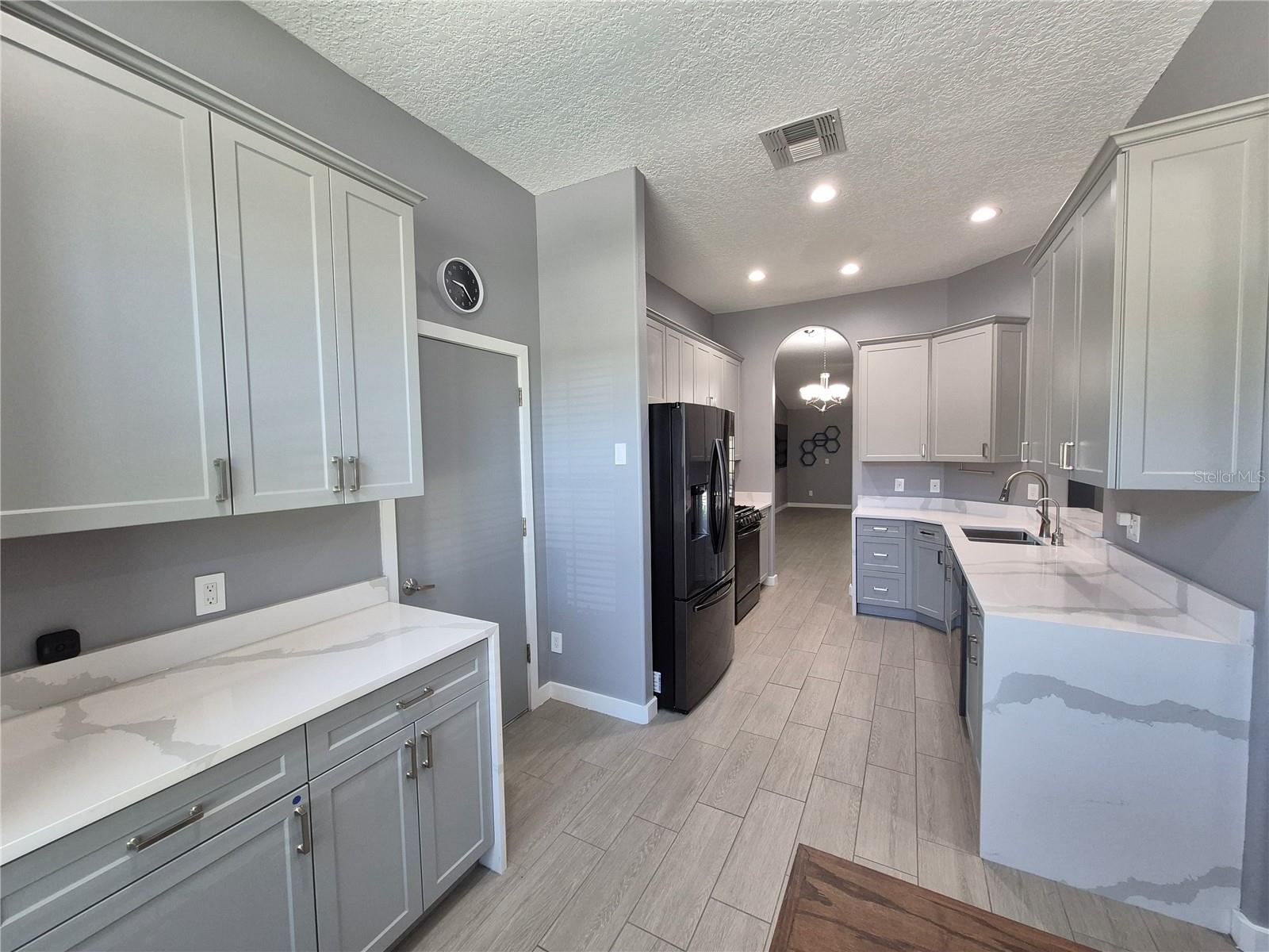 29123 CROSSLAND DR, WESLEY CHAPEL, FL, 33543