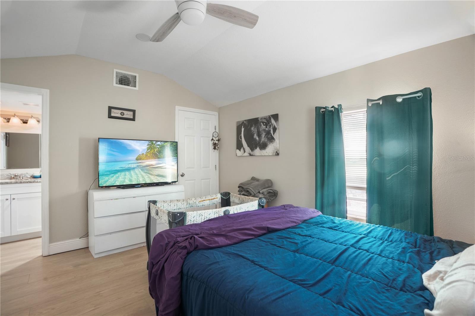 215 ANCLOTE RD, TARPON SPRINGS, FL, 34689