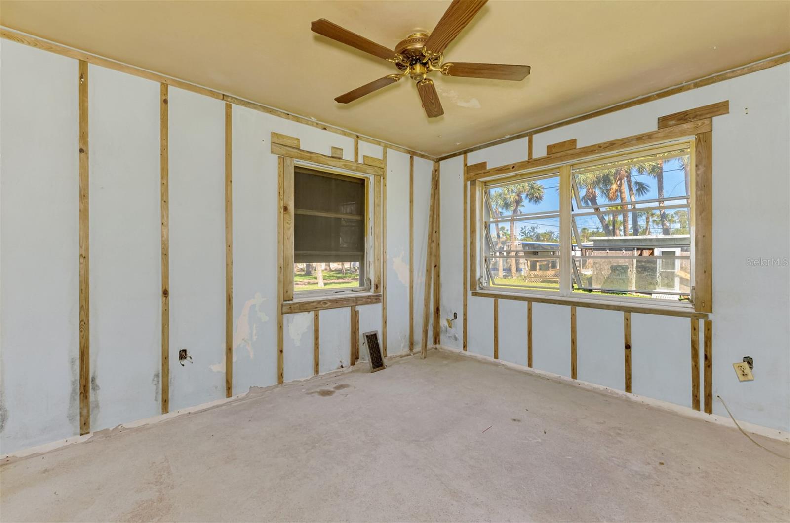 698 & West Perry W PERRY ST, ENGLEWOOD, FL, 34223