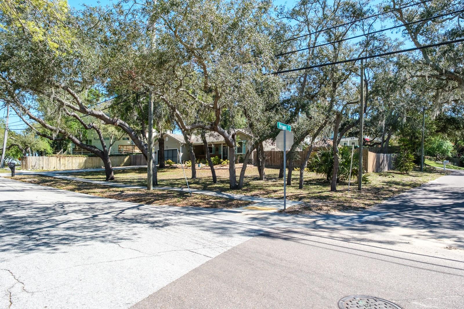 275 S HIGHLAND AVE, TARPON SPRINGS, FL, 34689