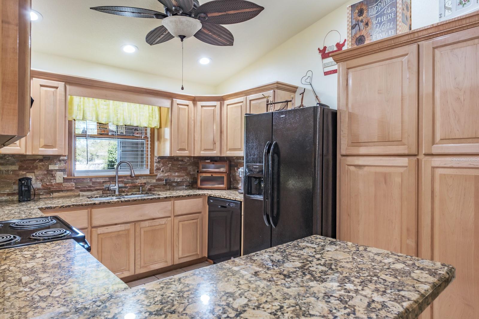 275 S HIGHLAND AVE, TARPON SPRINGS, FL, 34689