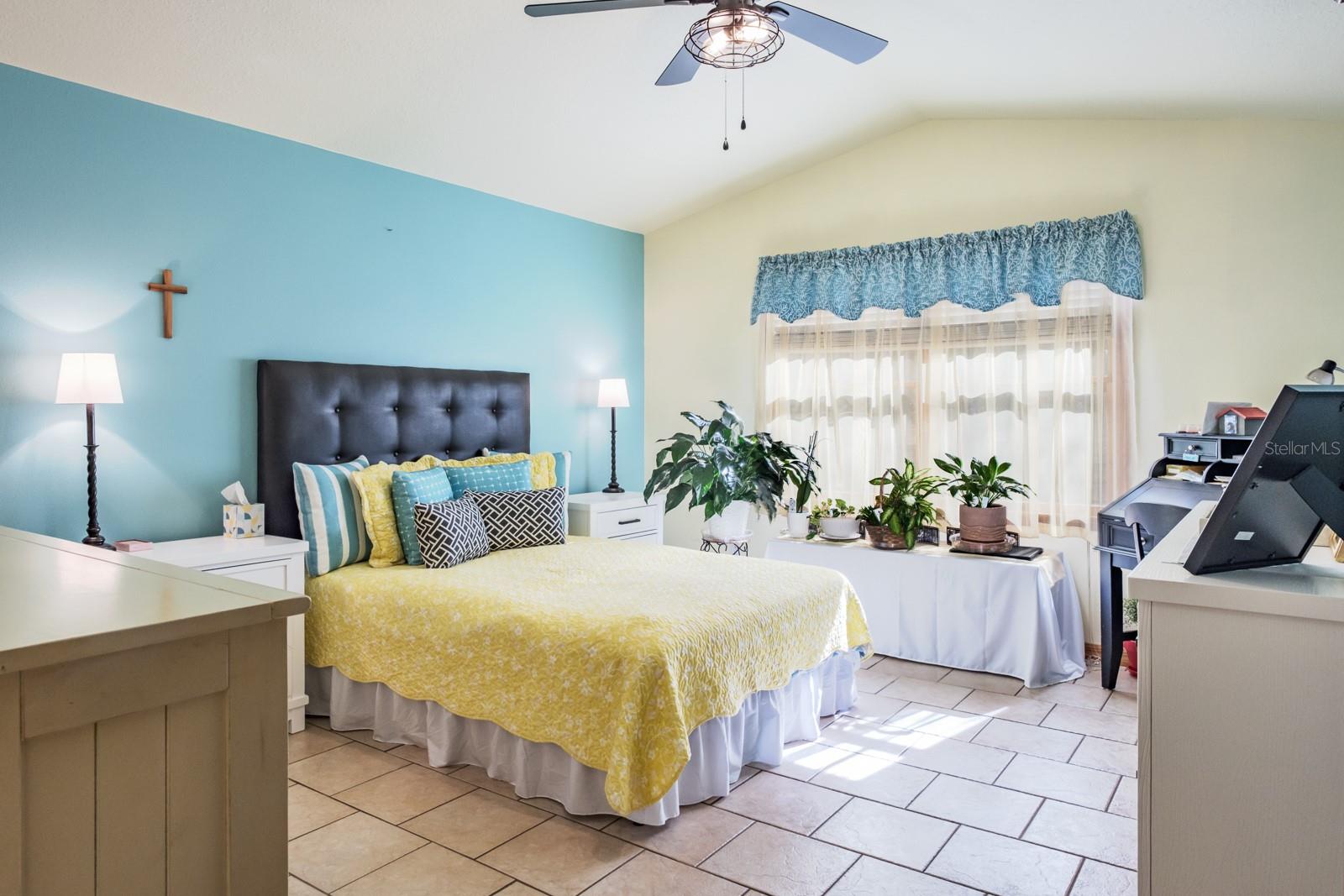 275 S HIGHLAND AVE, TARPON SPRINGS, FL, 34689