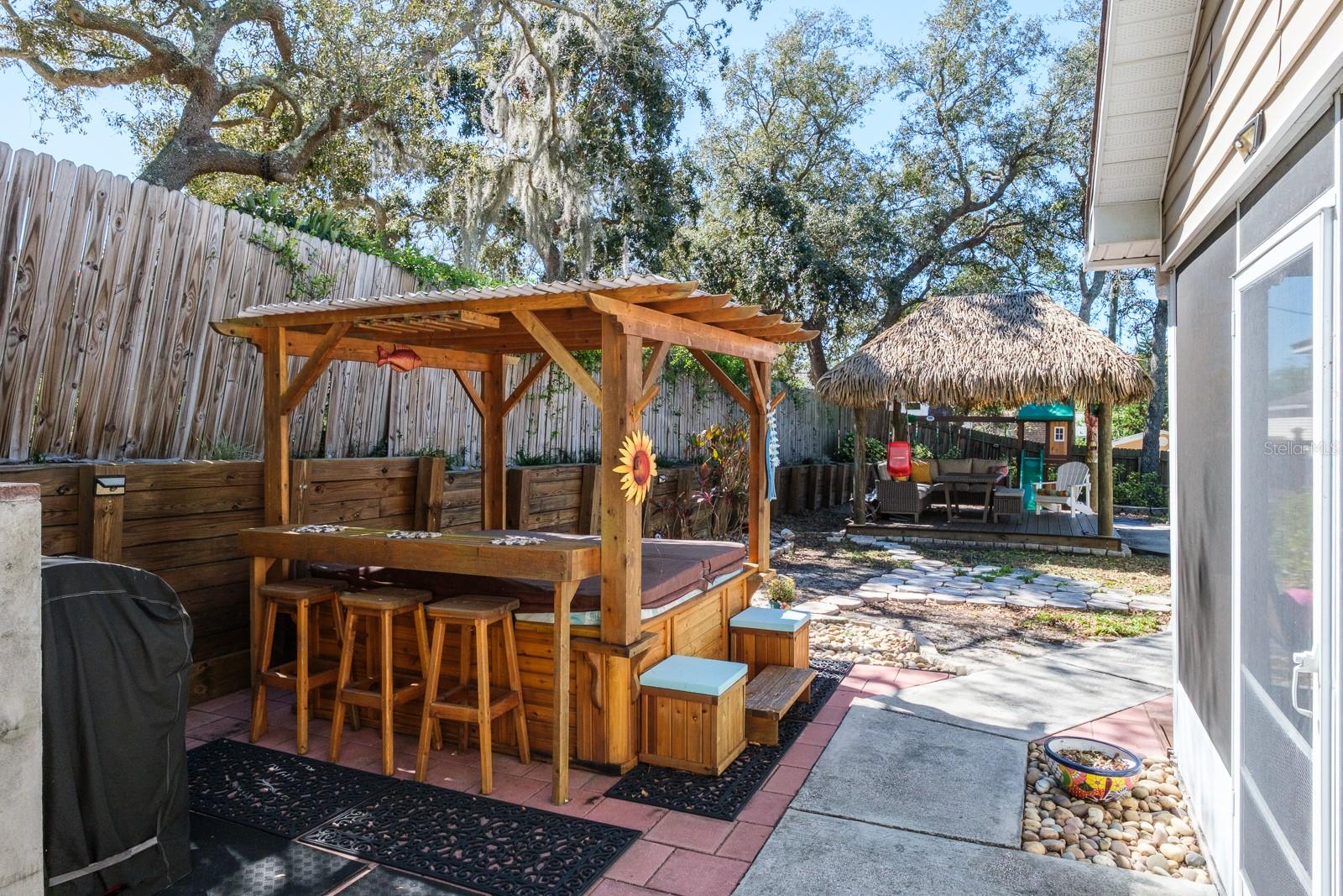 275 S HIGHLAND AVE, TARPON SPRINGS, FL, 34689