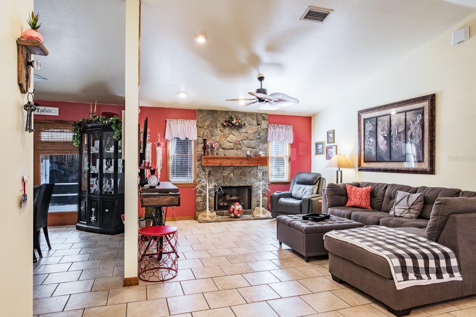 275 S HIGHLAND AVE, TARPON SPRINGS, FL, 34689