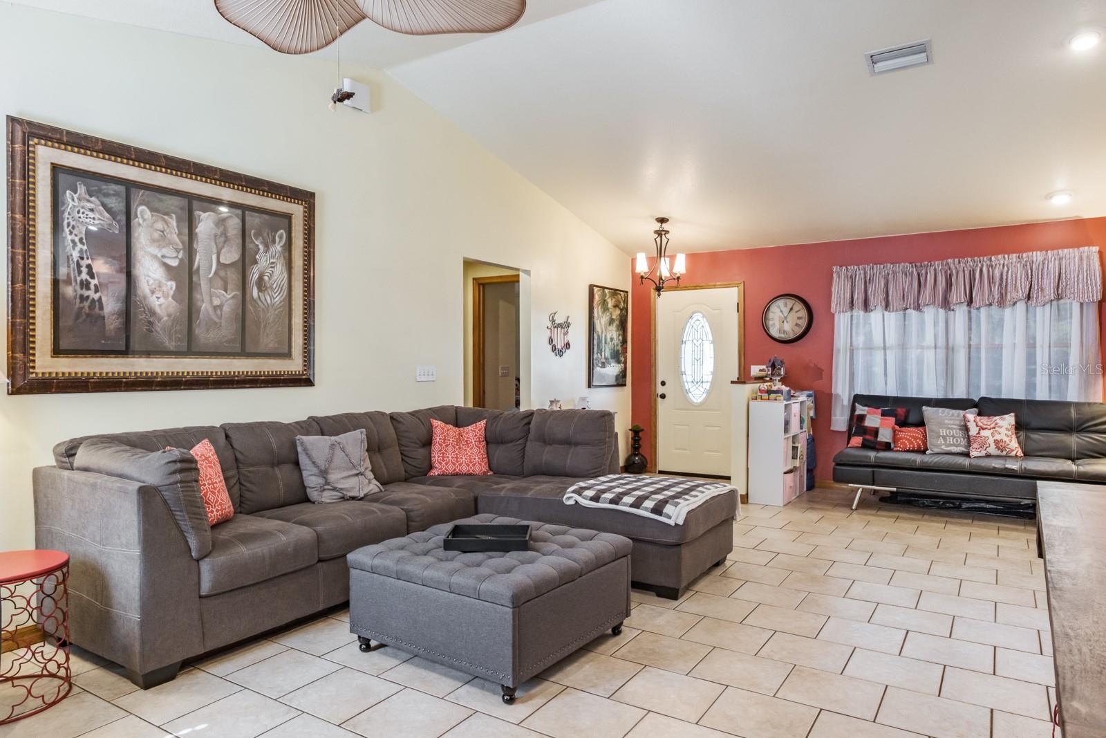 275 S HIGHLAND AVE, TARPON SPRINGS, FL, 34689