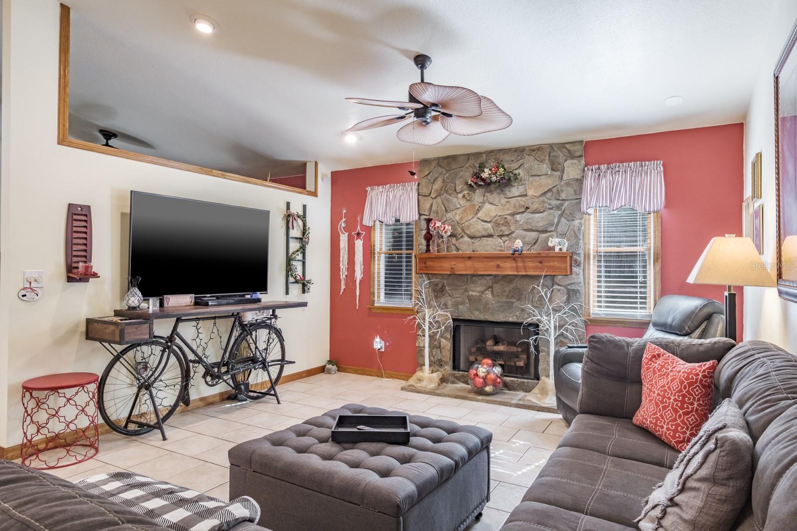 275 S HIGHLAND AVE, TARPON SPRINGS, FL, 34689