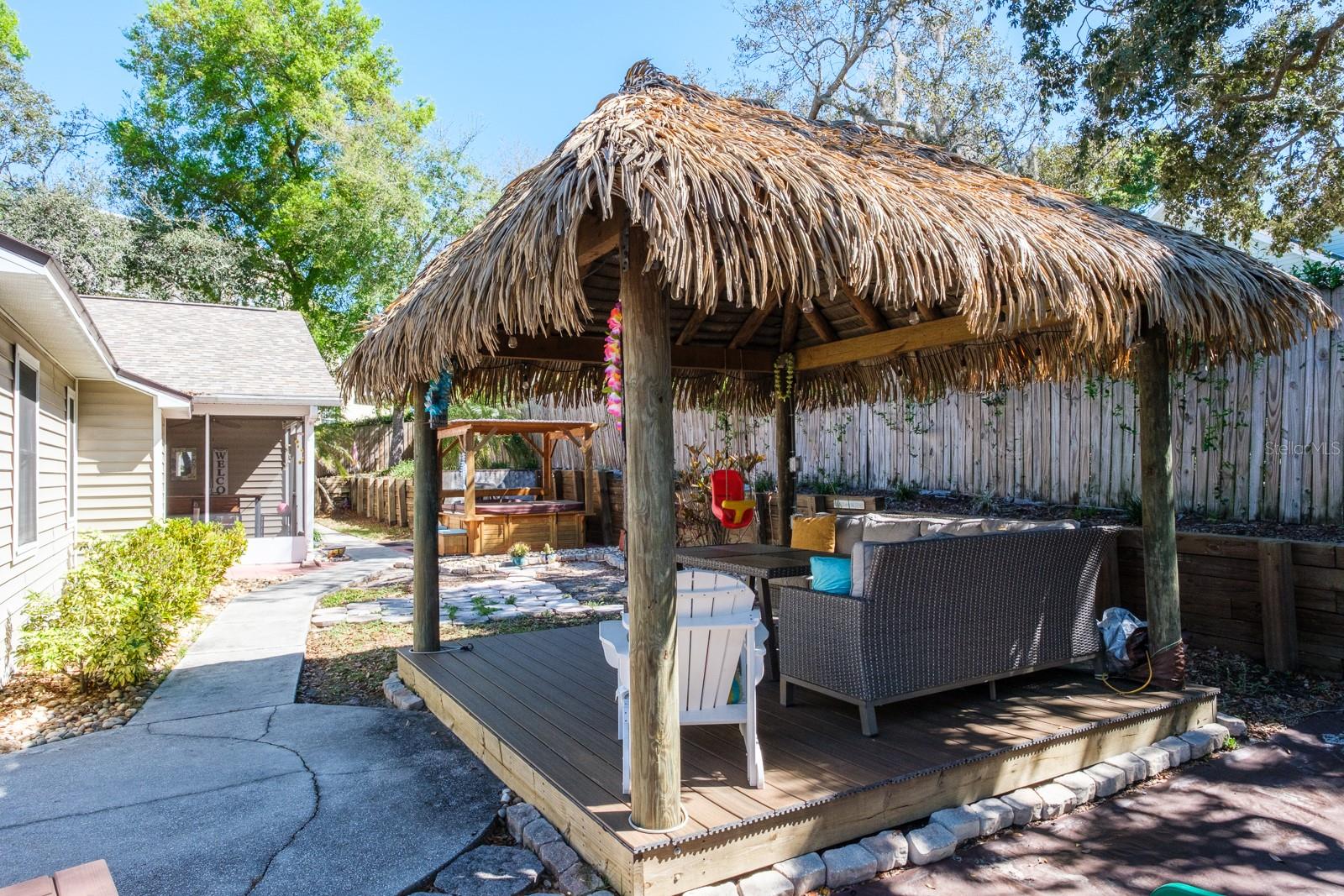275 S HIGHLAND AVE, TARPON SPRINGS, FL, 34689