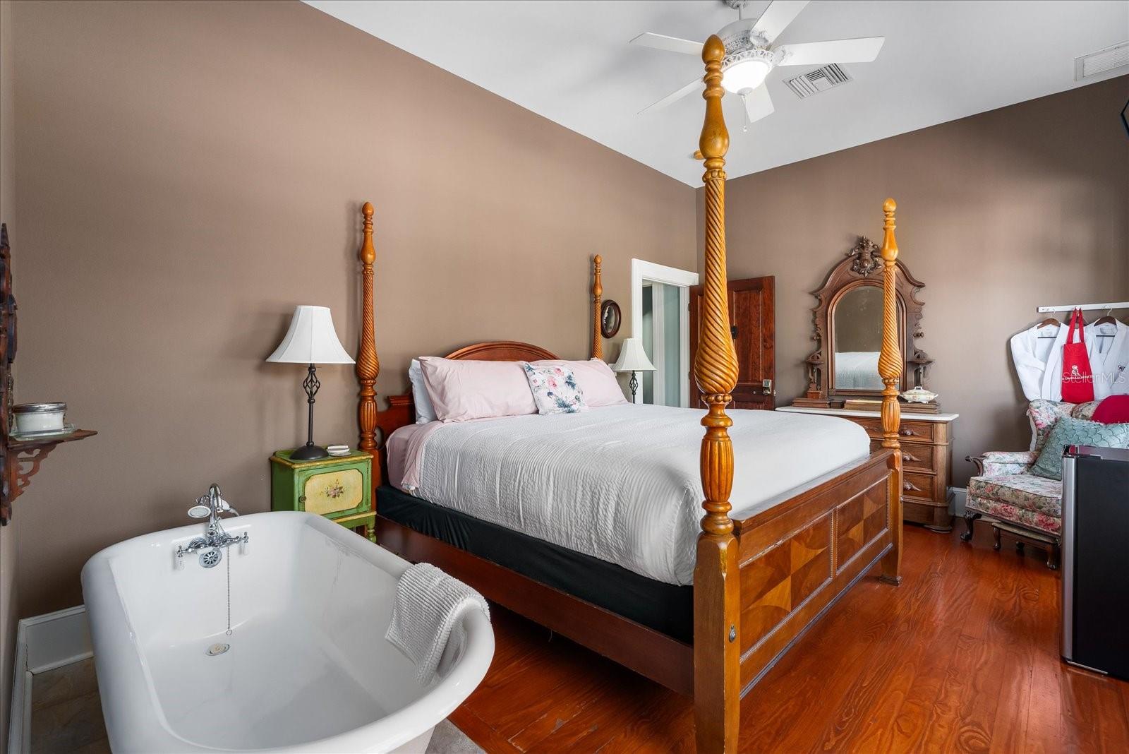 205 SE 7TH ST, GAINESVILLE, FL, 32601