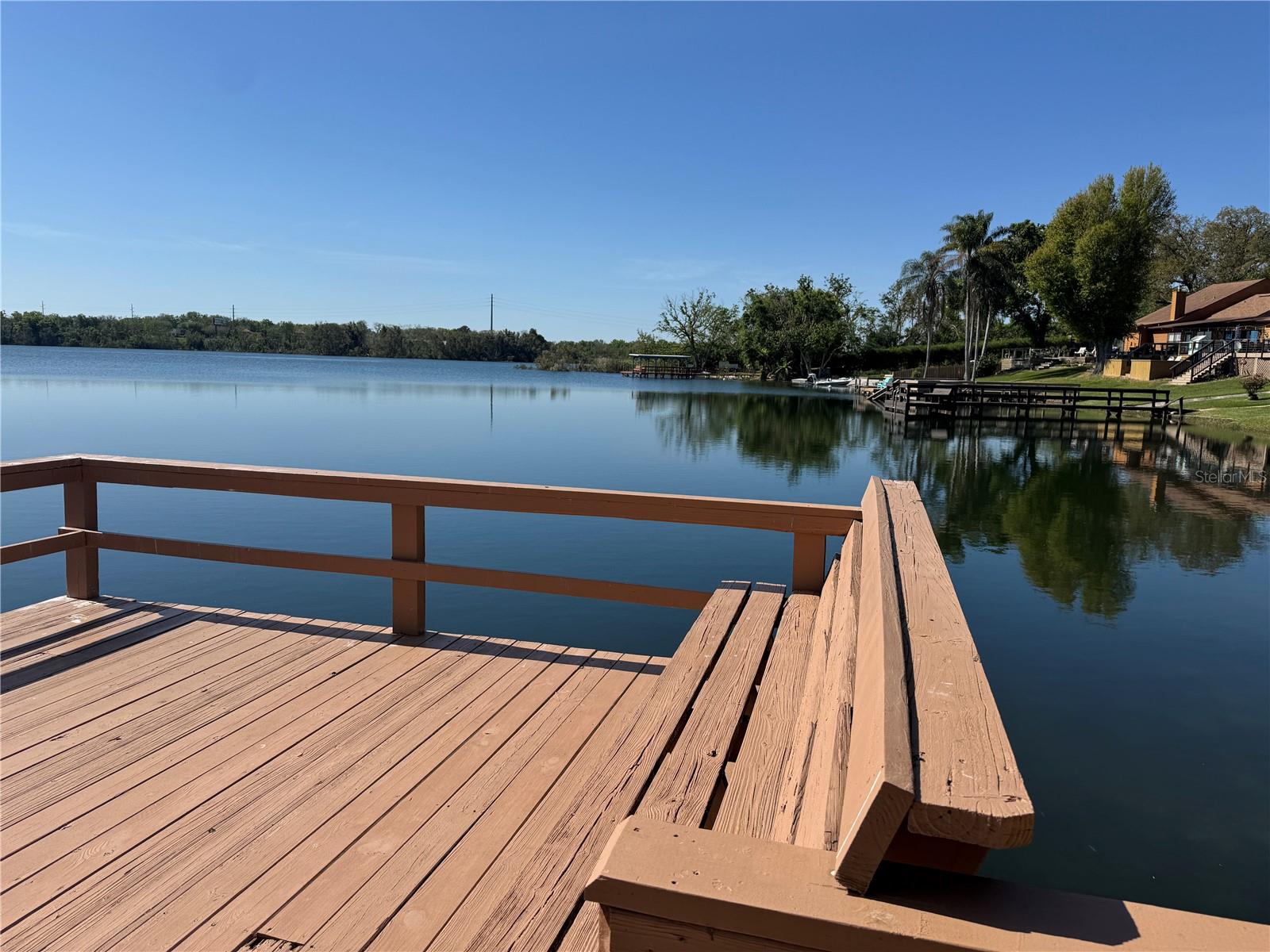 32 COVE LN, EUSTIS, FL, 32726
