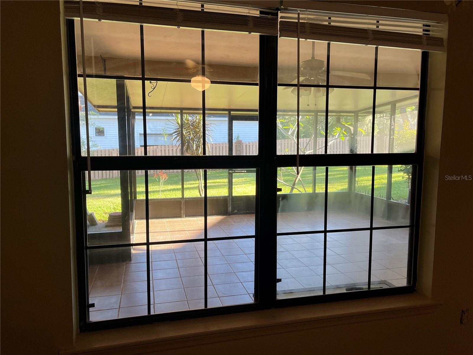 32 COVE LN, EUSTIS, FL, 32726