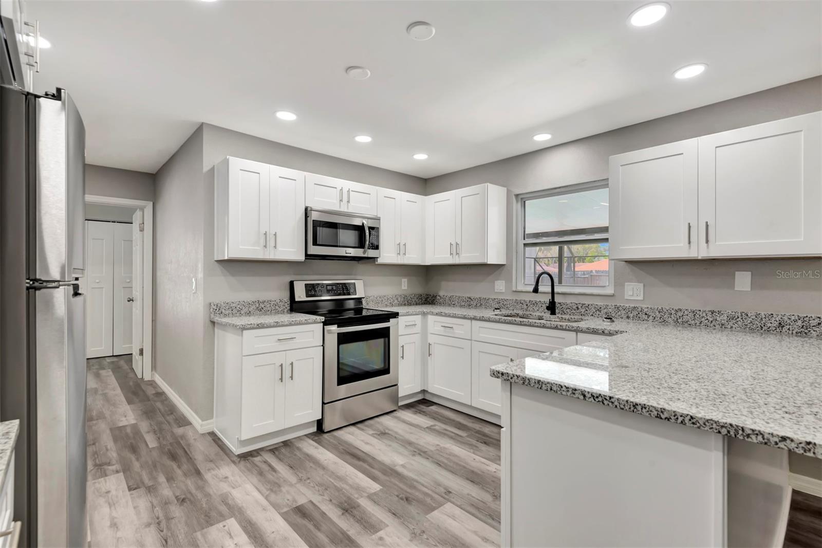 490 SPRUCEVIEW DR, PORT ORANGE, FL, 32127