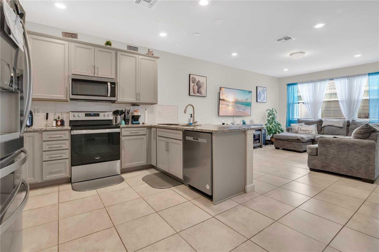 11038 LEAFSHORE LOOP, ORLANDO, FL, 32829