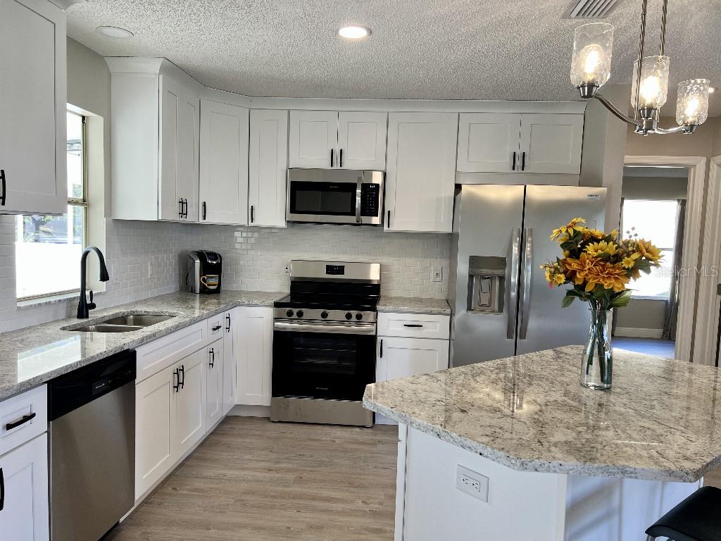 620 SAN PEDRO DR, LADY LAKE, FL, 32159