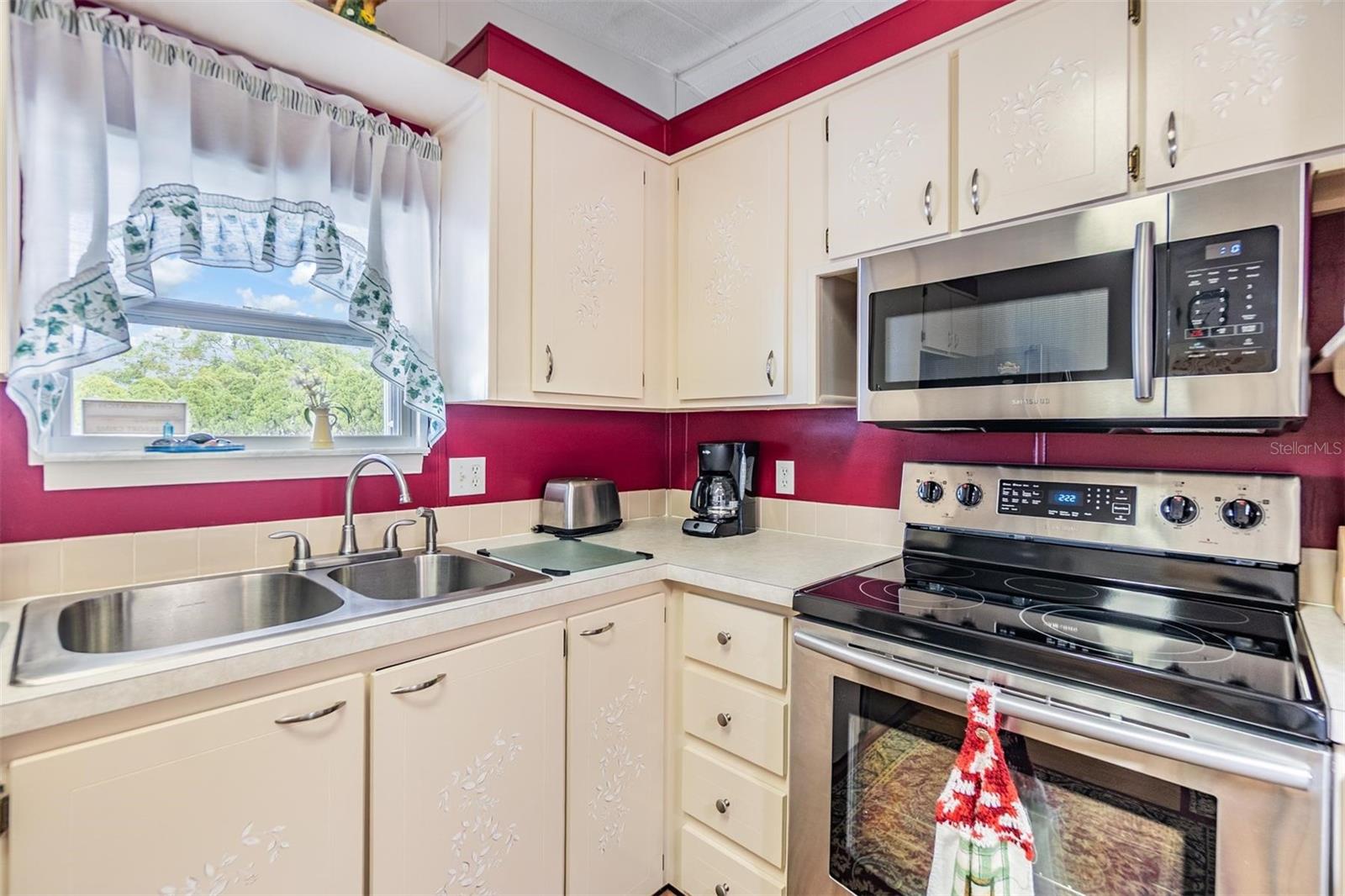36328 BONNEY DR, ZEPHYRHILLS, FL, 33541