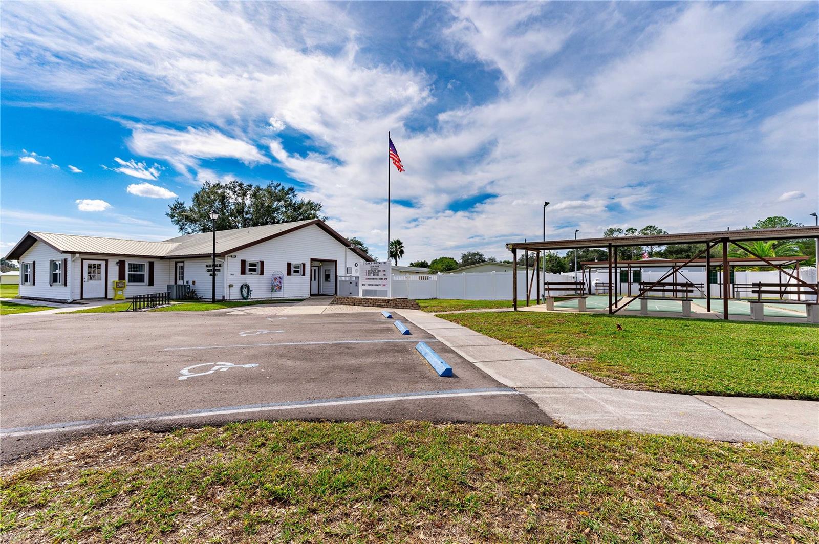 36328 BONNEY DR, ZEPHYRHILLS, FL, 33541