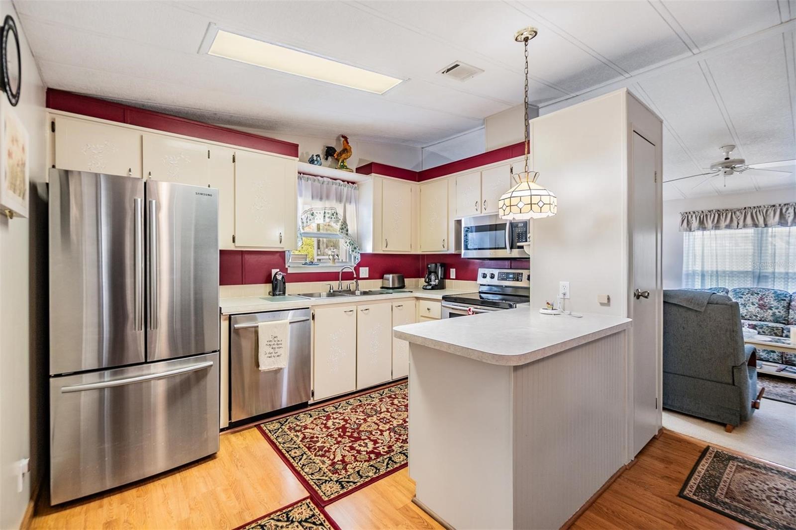 36328 BONNEY DR, ZEPHYRHILLS, FL, 33541