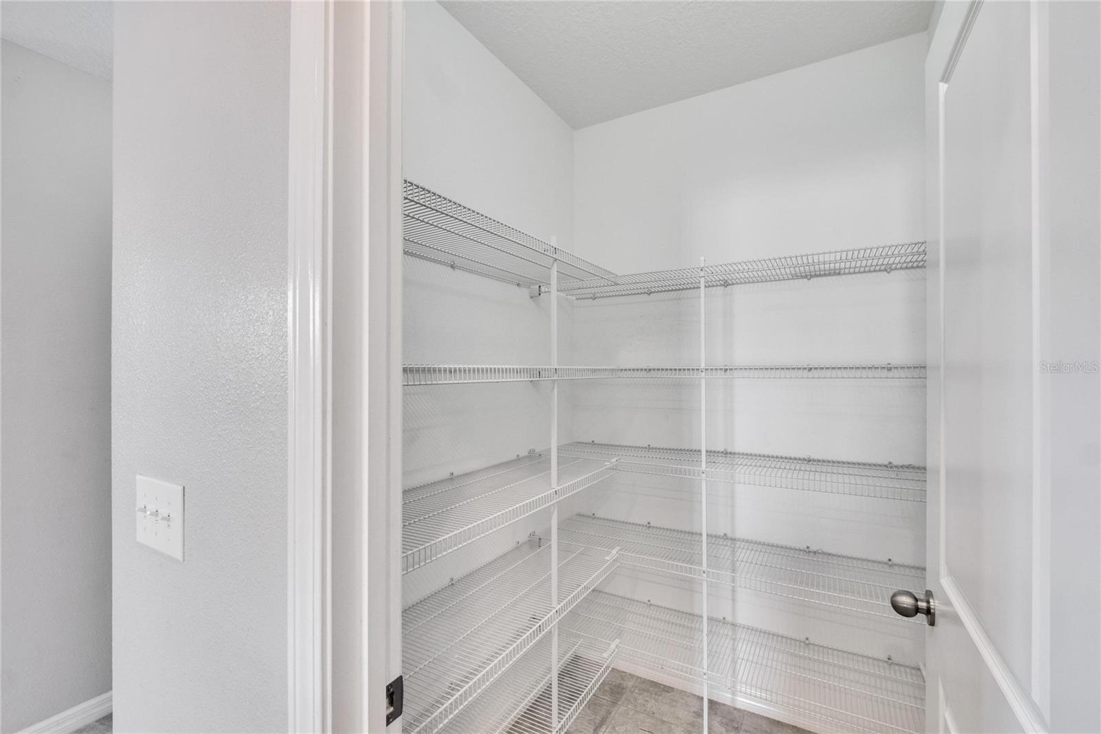 6834 BLUE MOON WAY, SUN CITY CENTER, FL, 33573