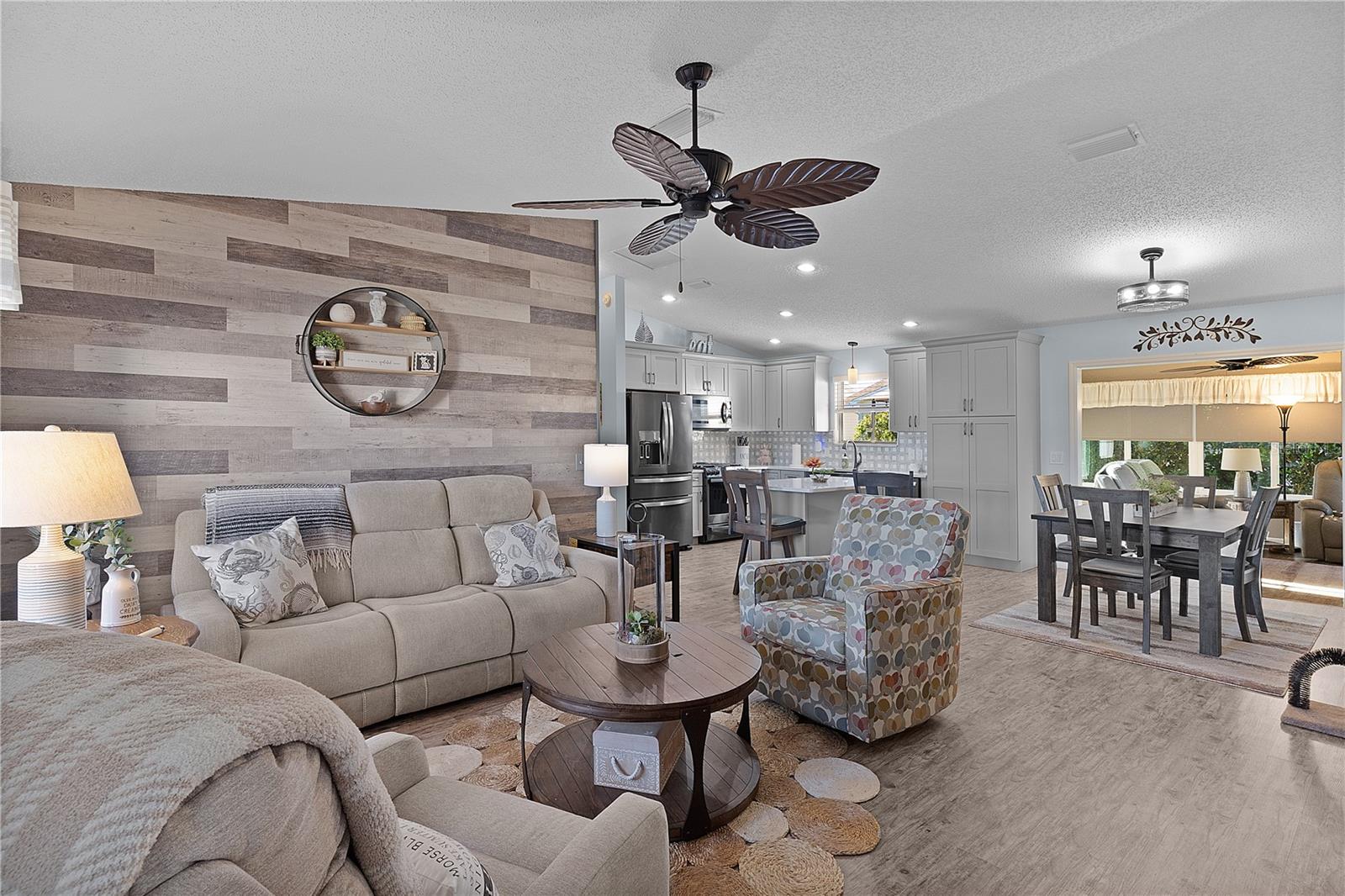 2716 BENAVIDES DR, THE VILLAGES, FL, 32162