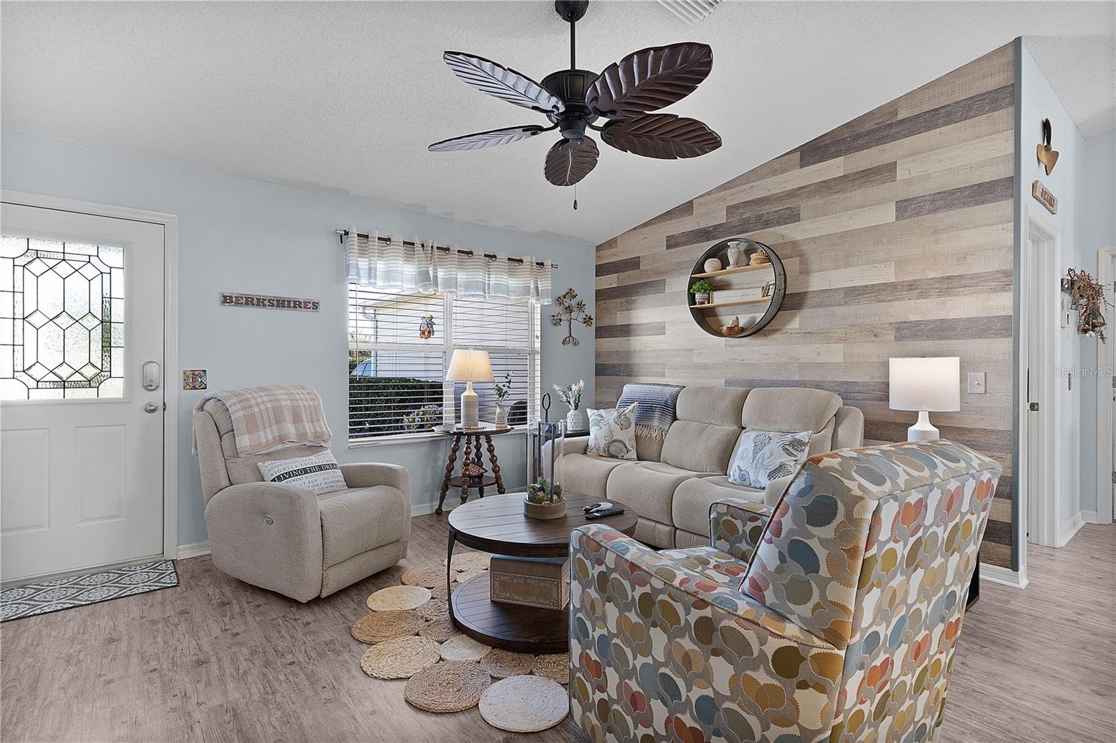 2716 BENAVIDES DR, THE VILLAGES, FL, 32162