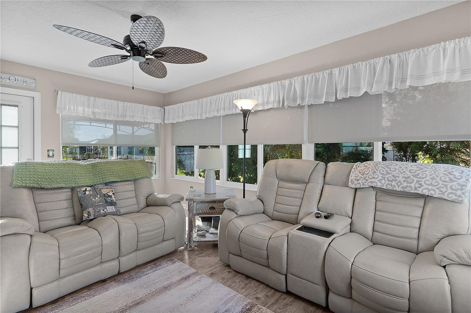 2716 BENAVIDES DR, THE VILLAGES, FL, 32162