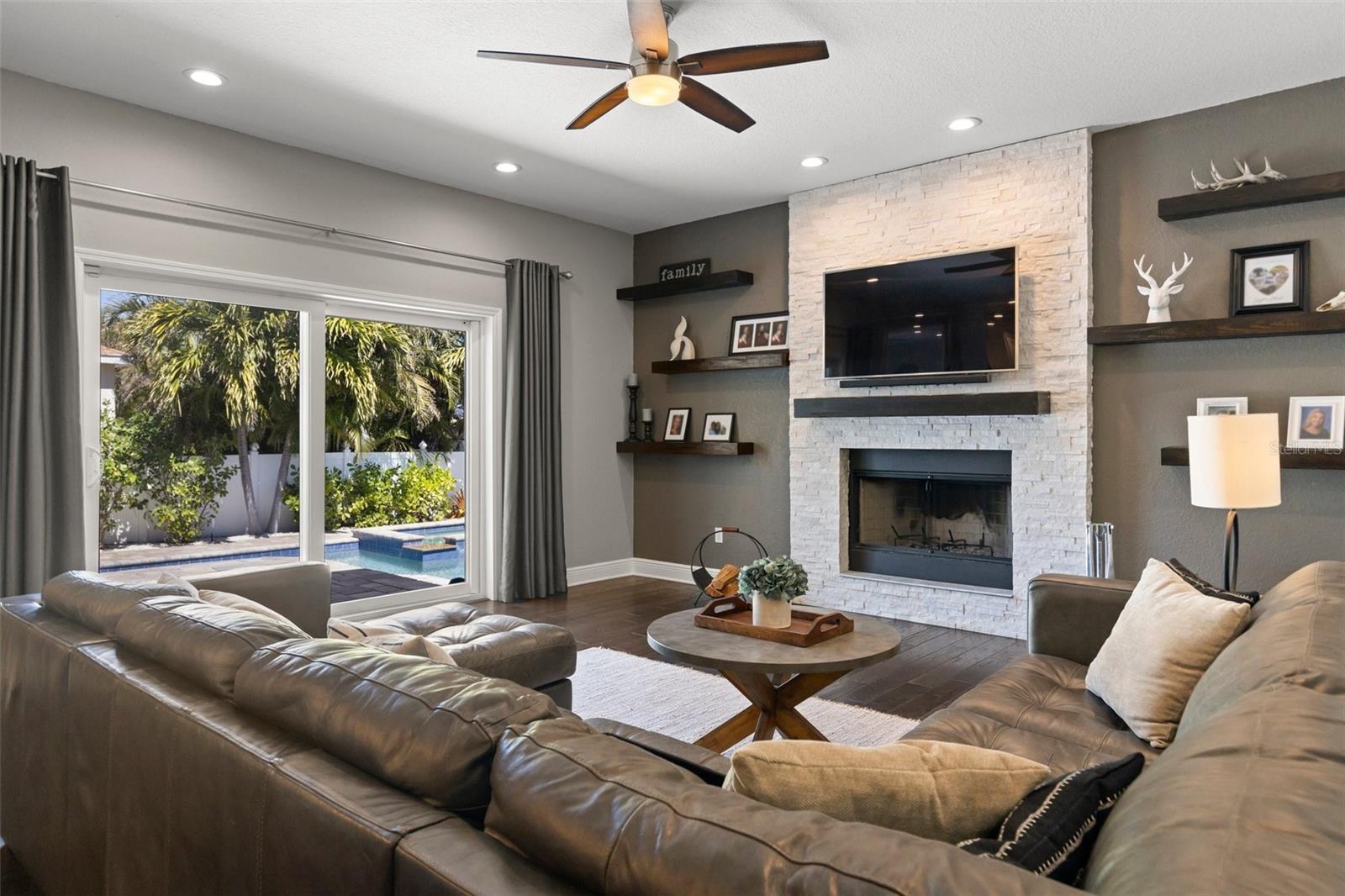 347 8TH AVE N, TIERRA VERDE, FL, 33715