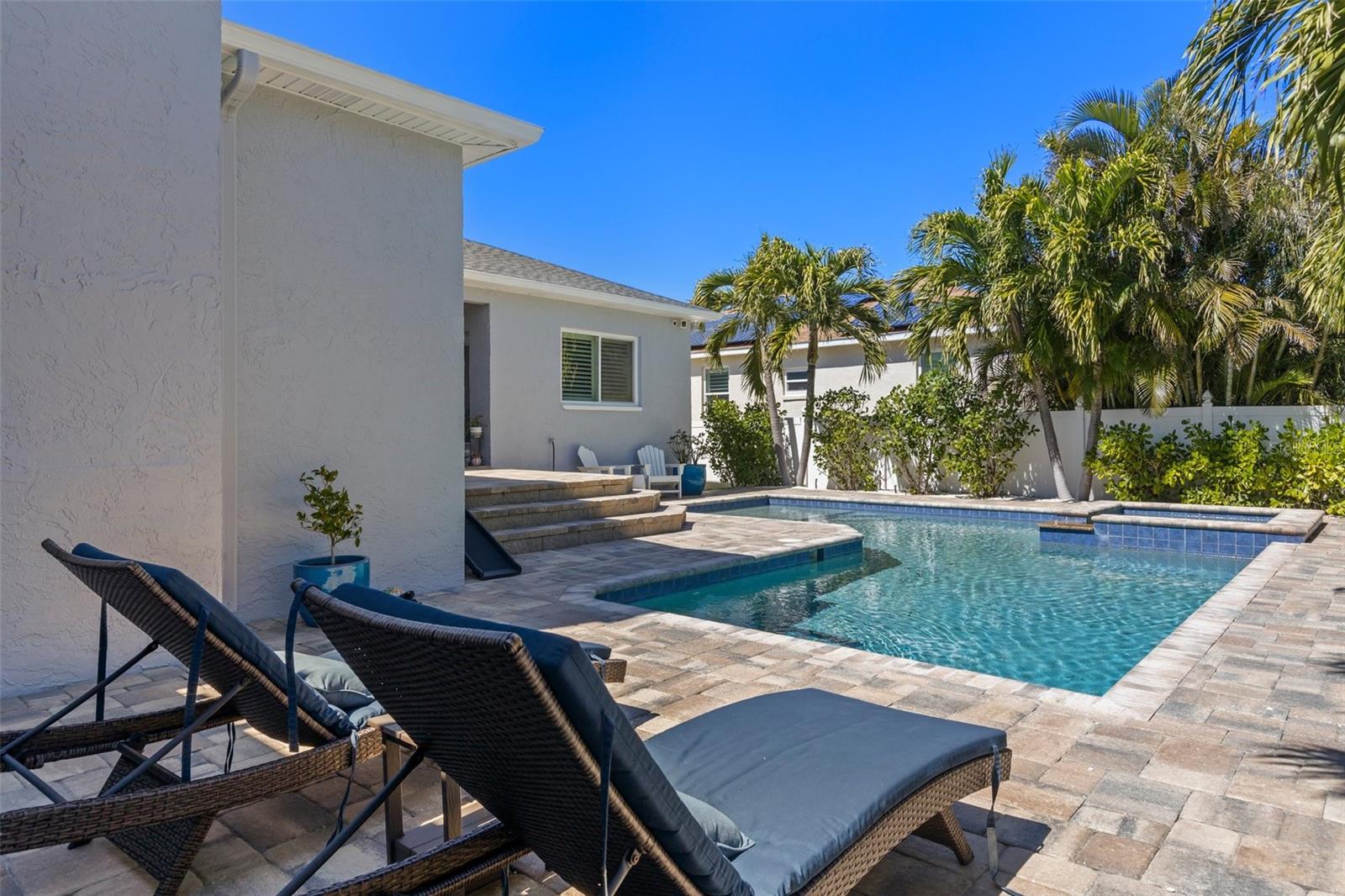 347 8TH AVE N, TIERRA VERDE, FL, 33715