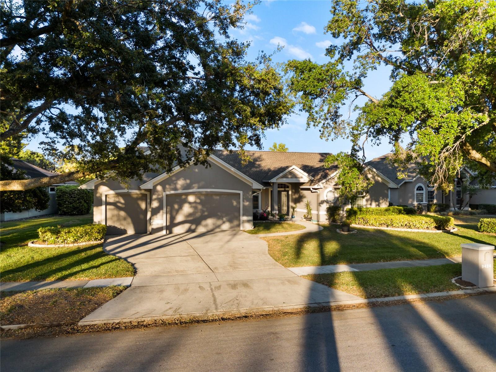 9424 WICKHAM WAY, ORLANDO, FL, 32836