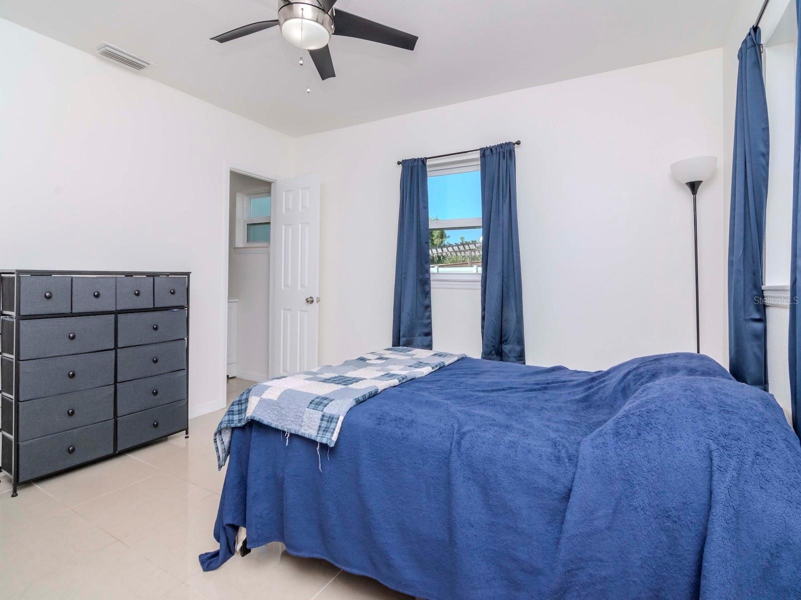 1735 W COMANCHE AVE, TAMPA, FL, 33603