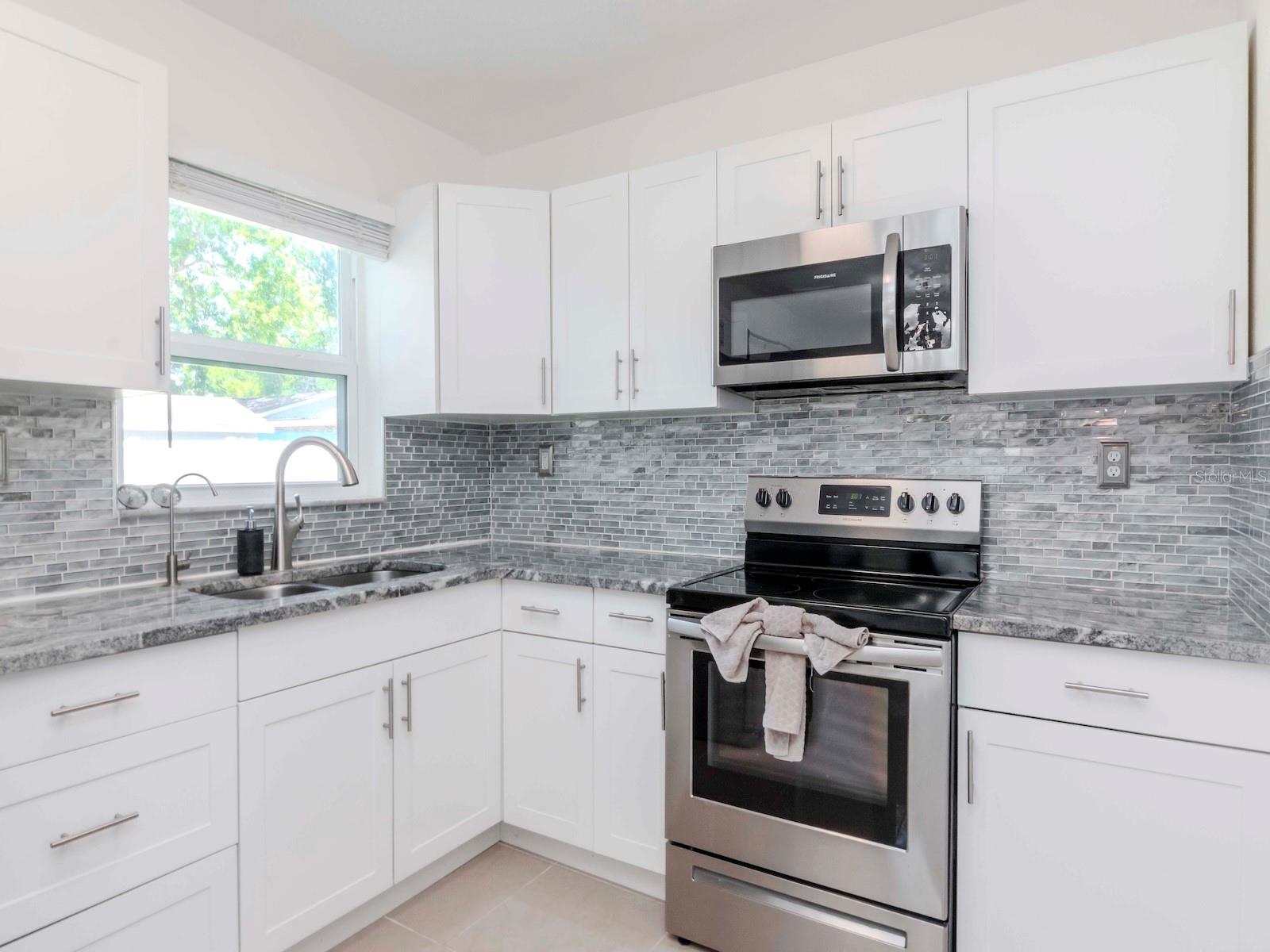 1735 W COMANCHE AVE, TAMPA, FL, 33603