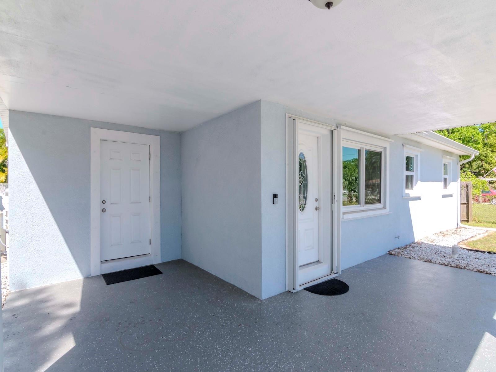 1735 W COMANCHE AVE, TAMPA, FL, 33603