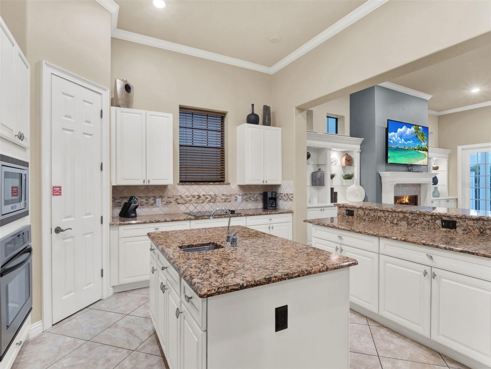 411 MUIRFIELD LOOP, REUNION, FL, 34747