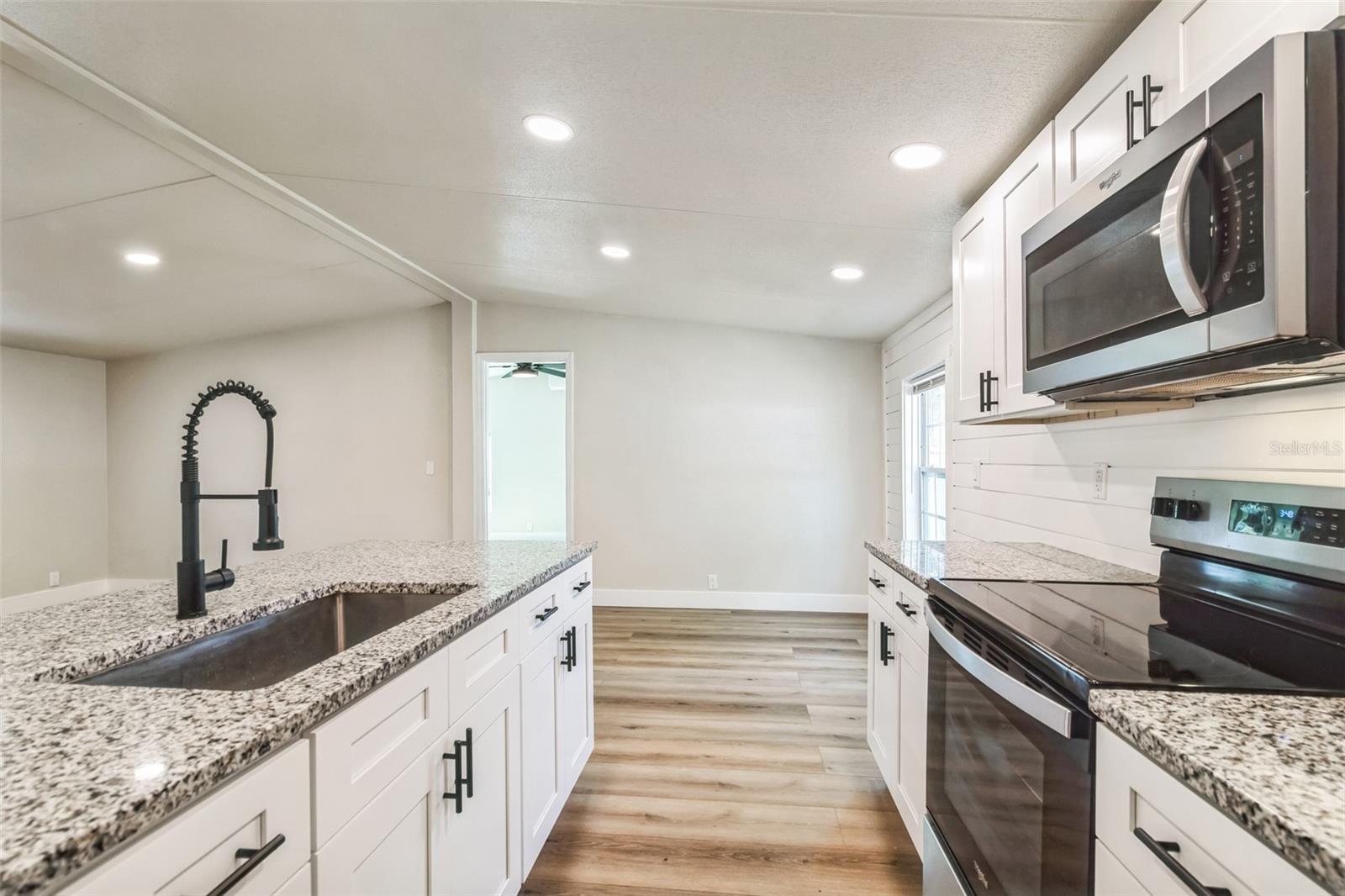 7140 N GOLDEN PT, HERNANDO, FL, 34442