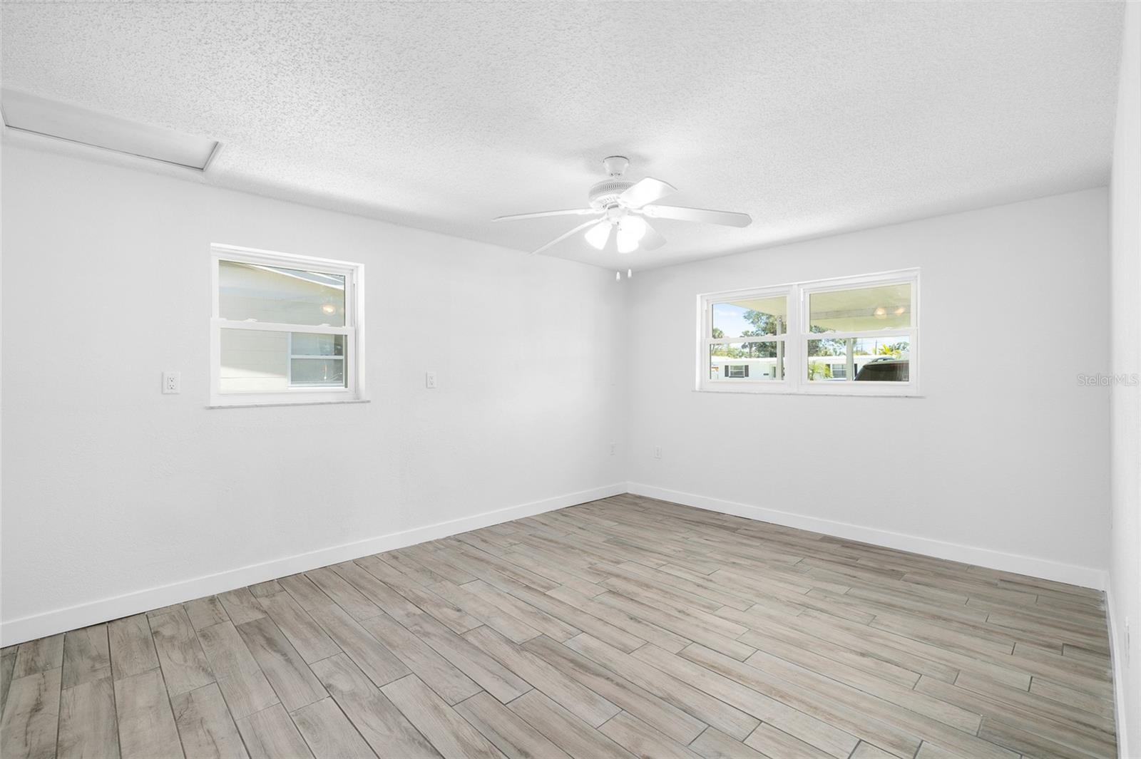 1827 NEVADA AVE NE, ST PETERSBURG, FL, 33703