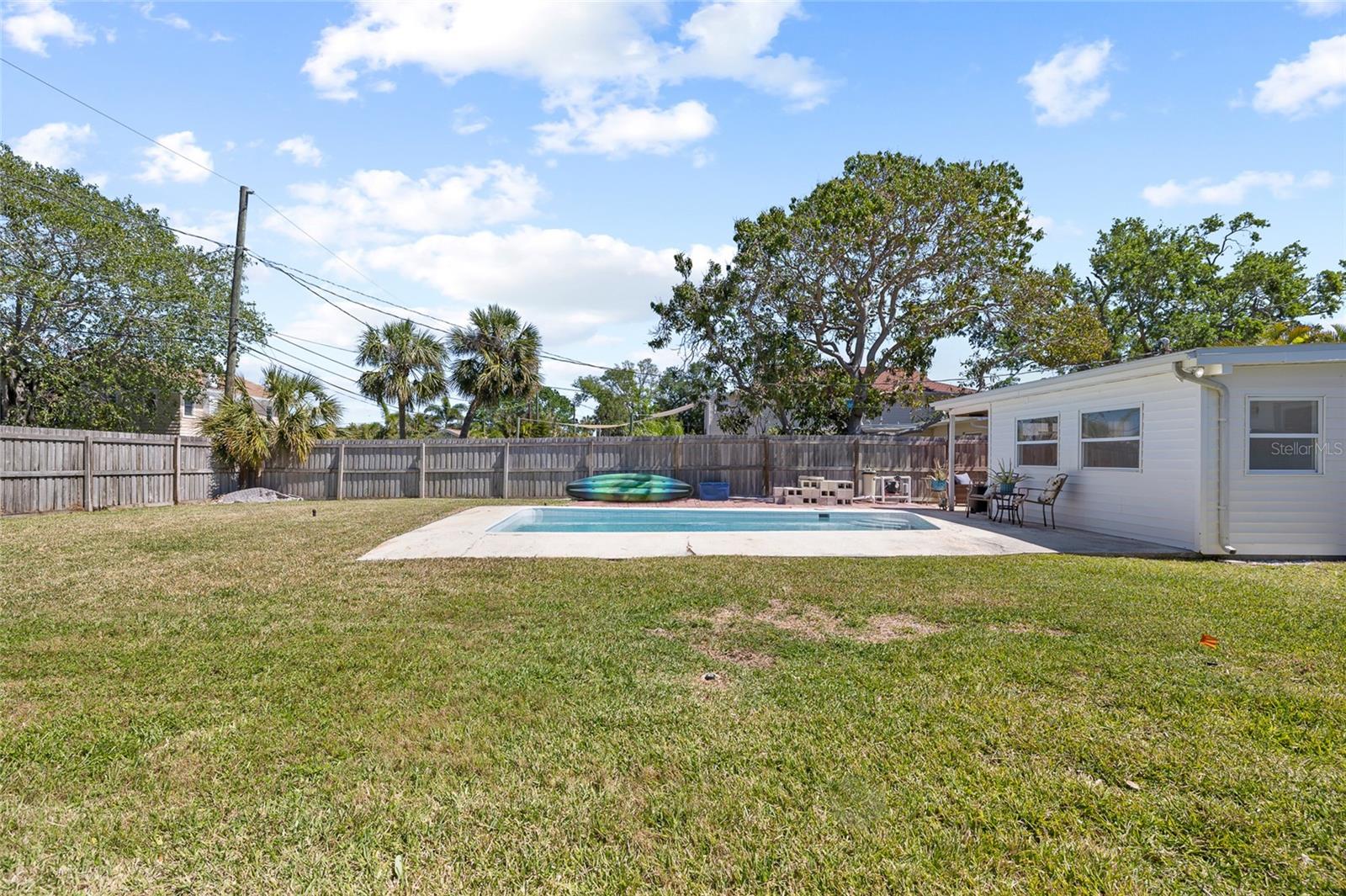 1827 NEVADA AVE NE, ST PETERSBURG, FL, 33703
