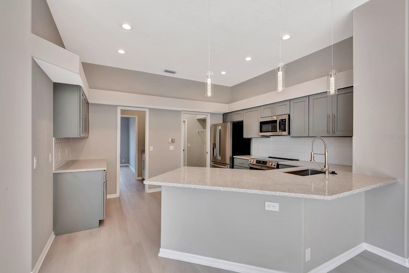 4201 74TH TER E, SARASOTA, FL, 34243