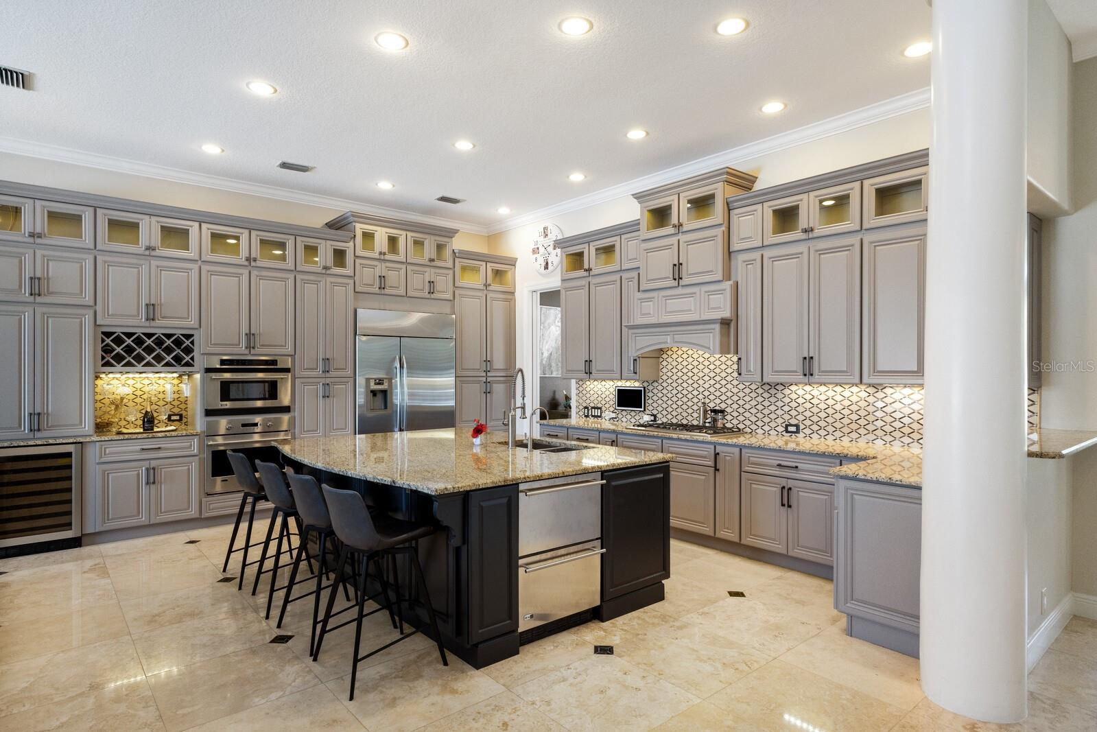 541 FORE DR, BRADENTON, FL, 34208
