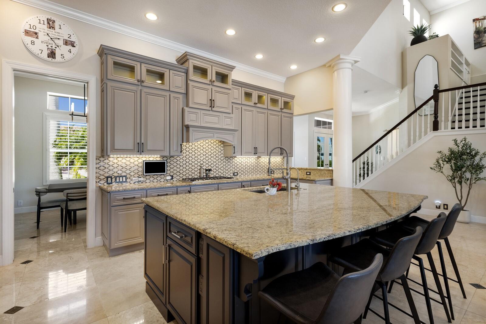 541 FORE DR, BRADENTON, FL, 34208