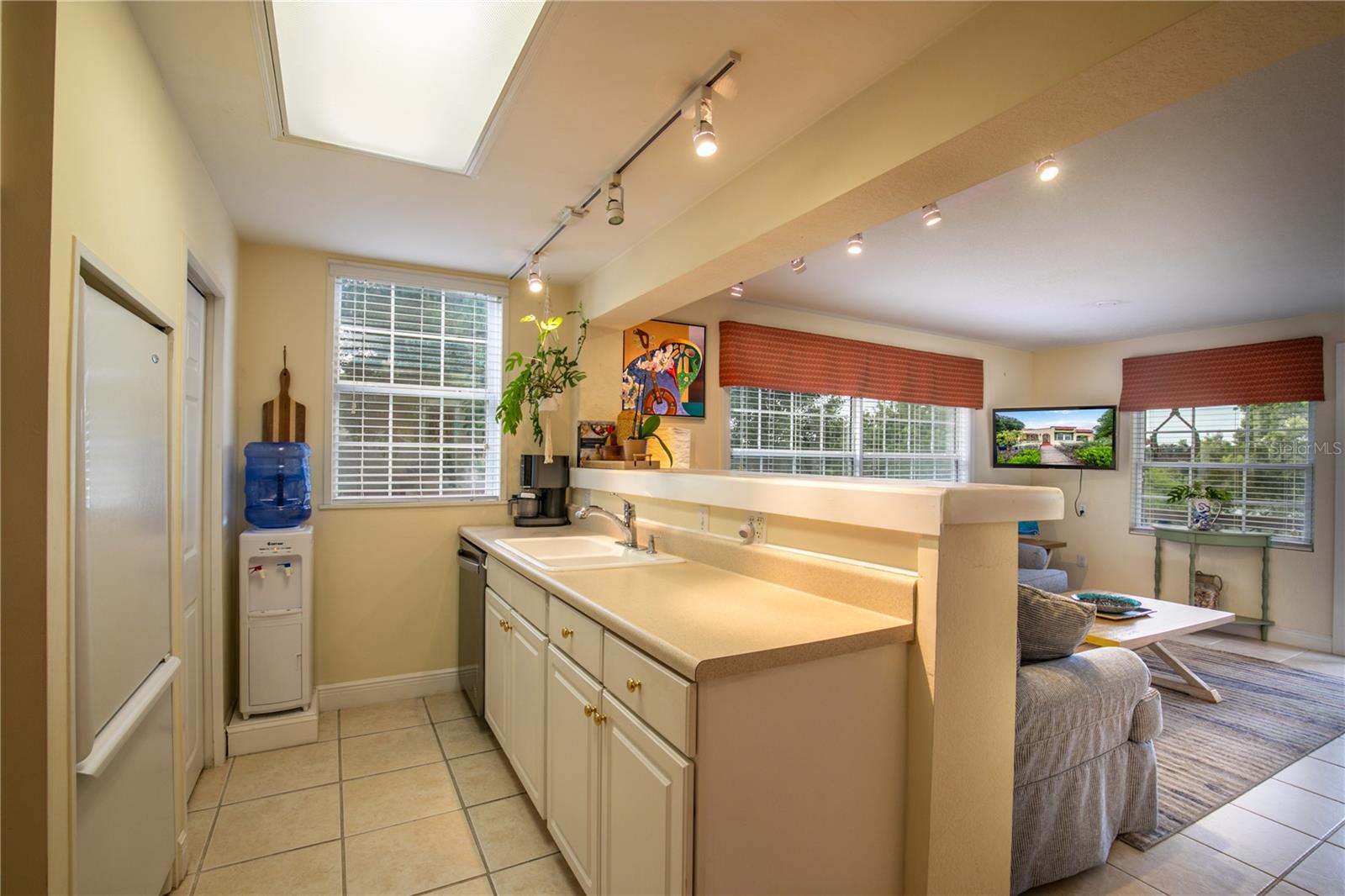 809 POINSETTIA DR, EUSTIS, FL, 32726