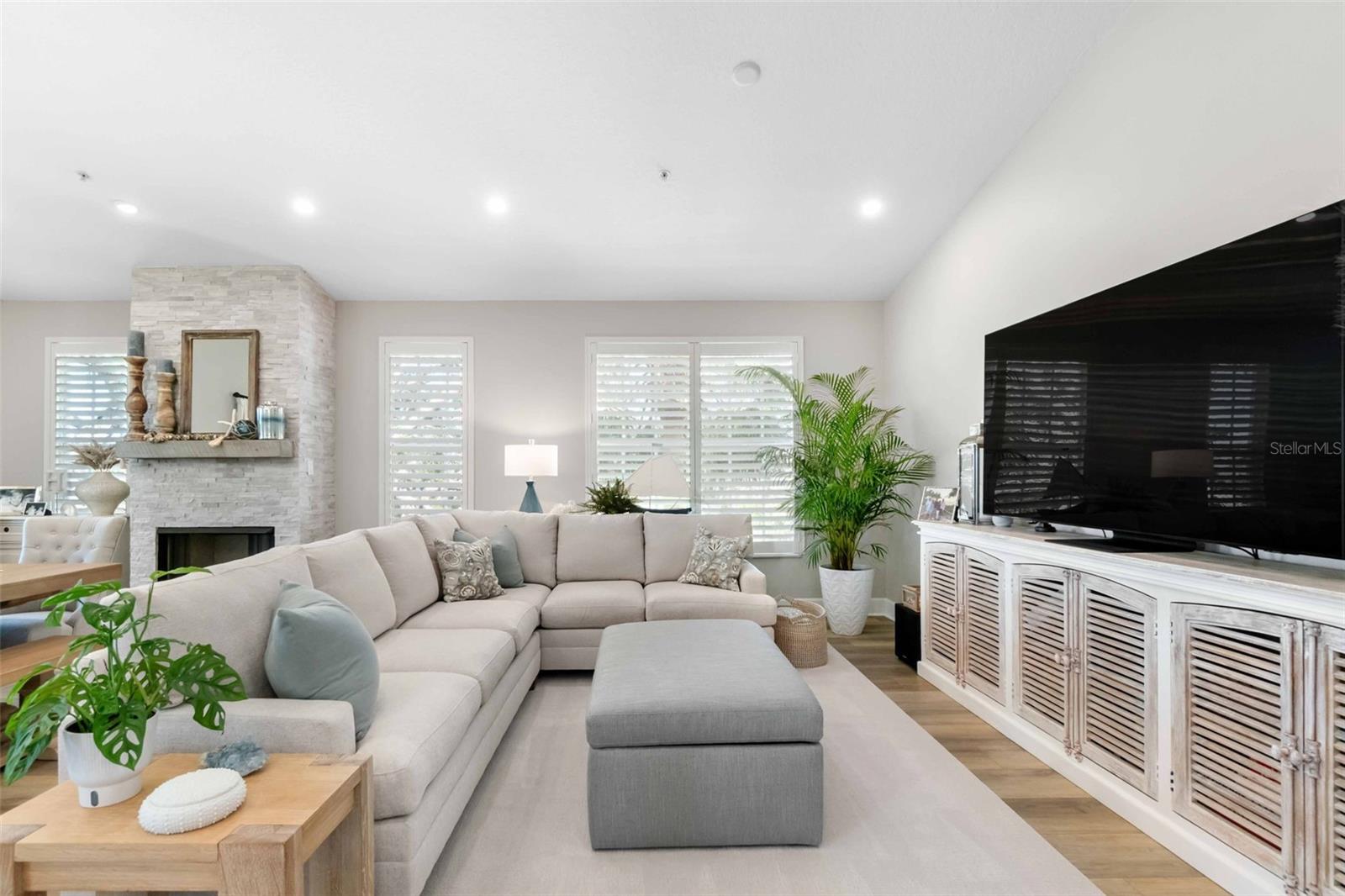 8258 MIDNIGHT PASS RD, SARASOTA, FL, 34242
