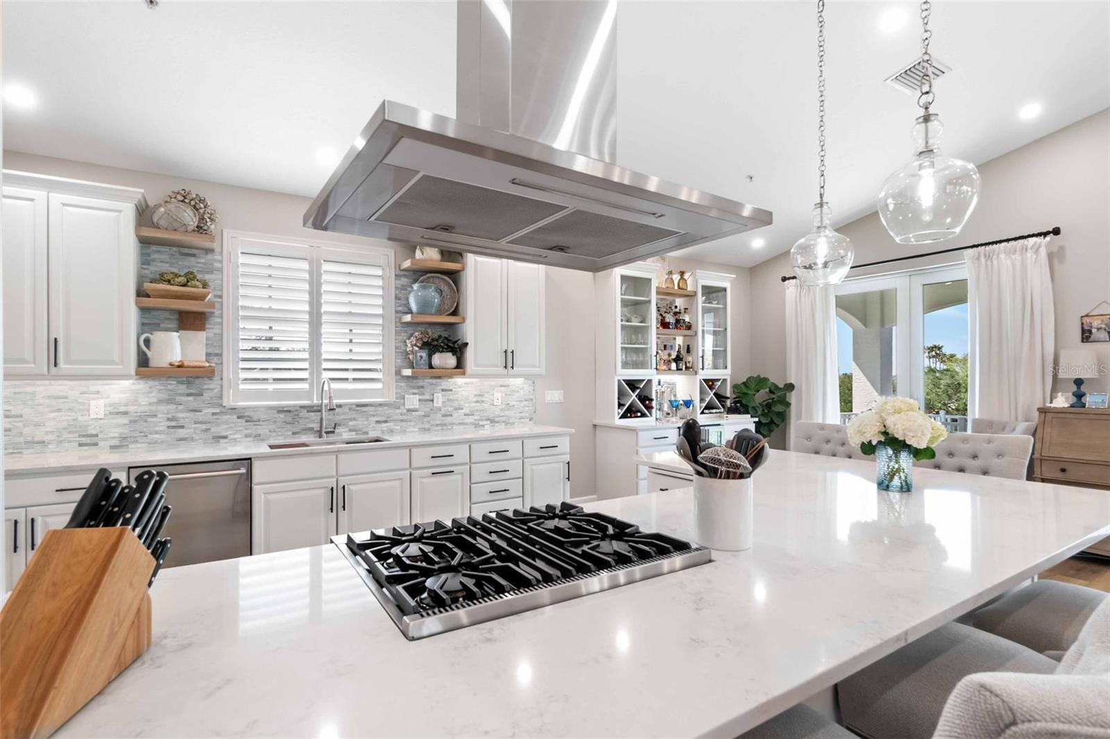 8258 MIDNIGHT PASS RD, SARASOTA, FL, 34242