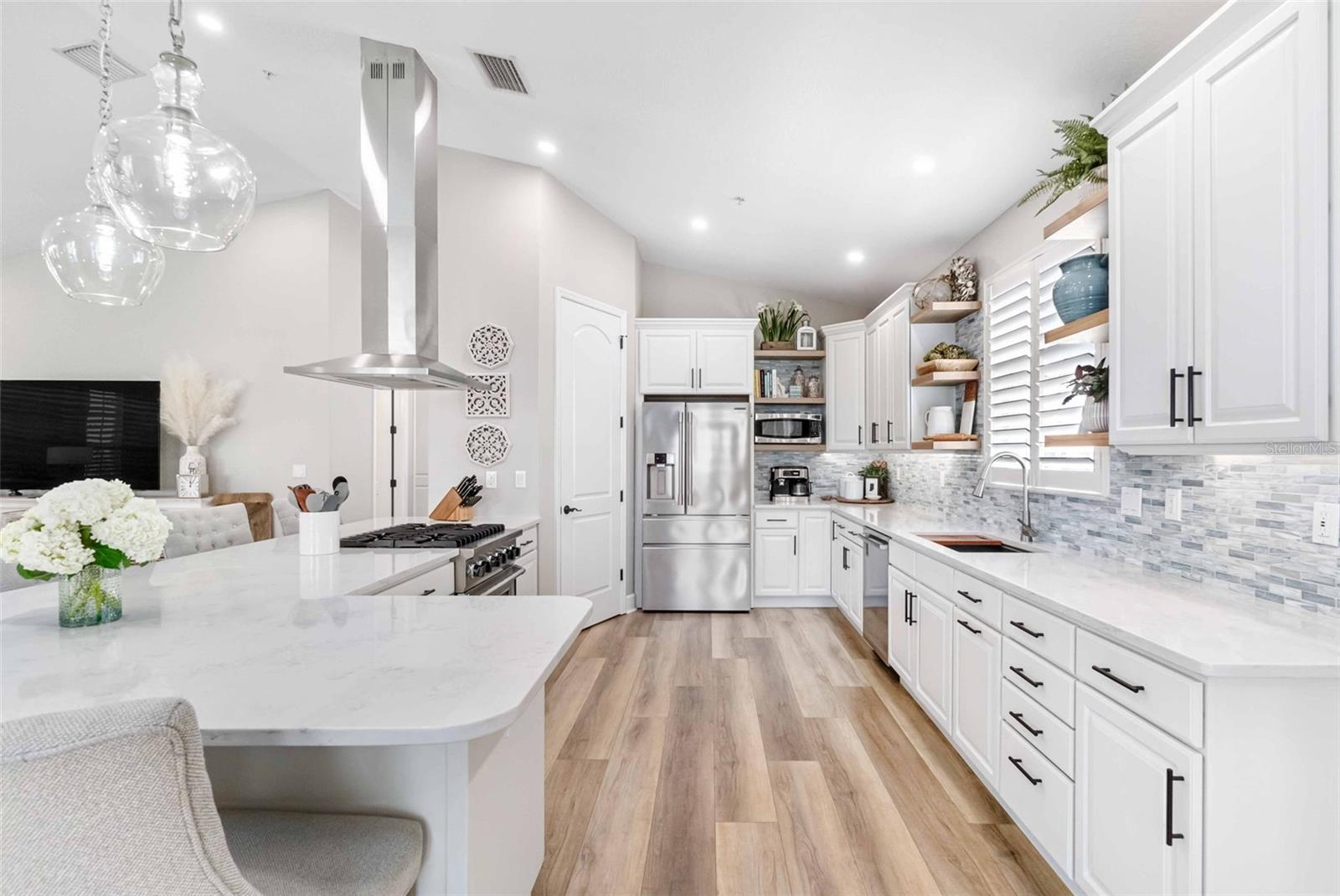 8258 MIDNIGHT PASS RD, SARASOTA, FL, 34242
