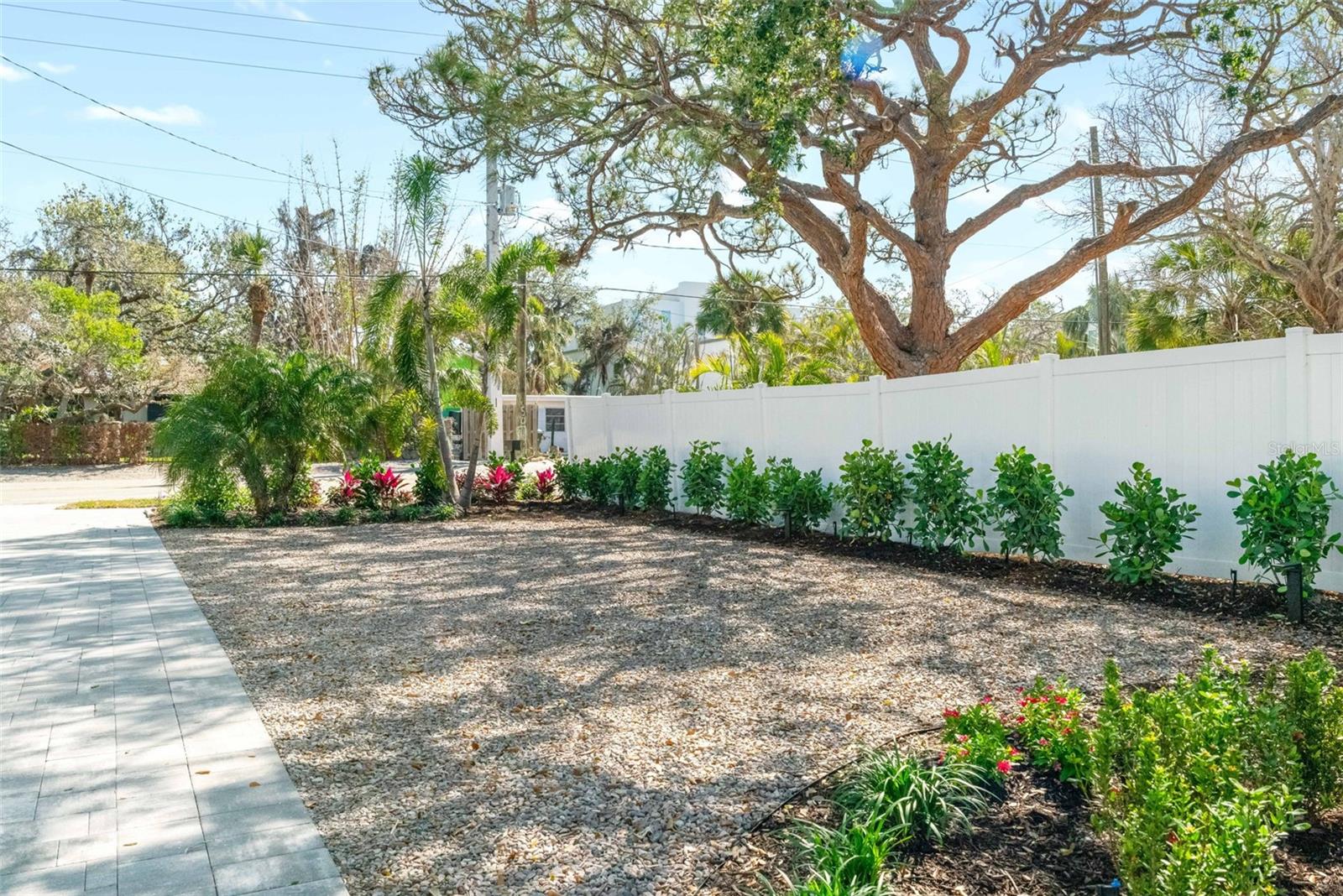8258 MIDNIGHT PASS RD, SARASOTA, FL, 34242